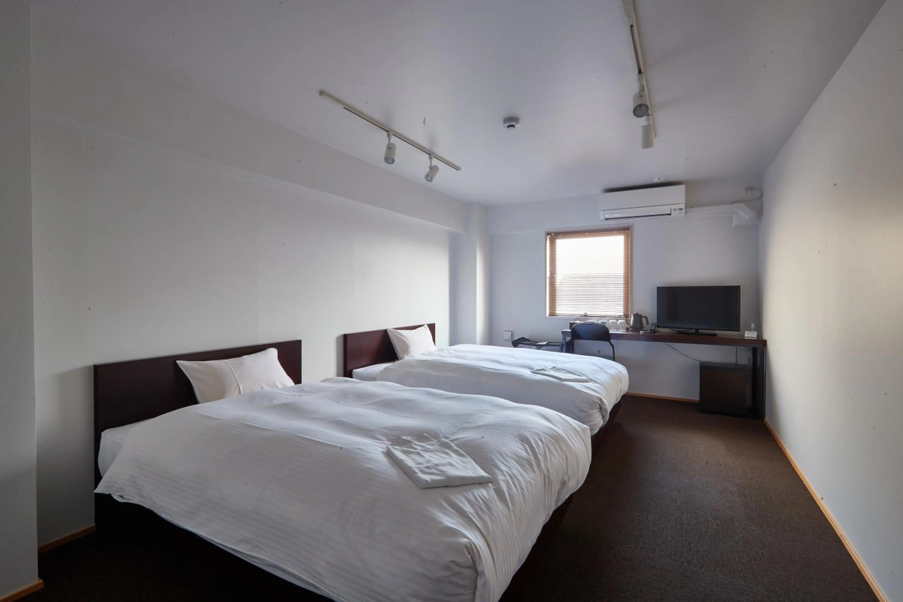 Twin Room in 8HOTEL Chigasaki