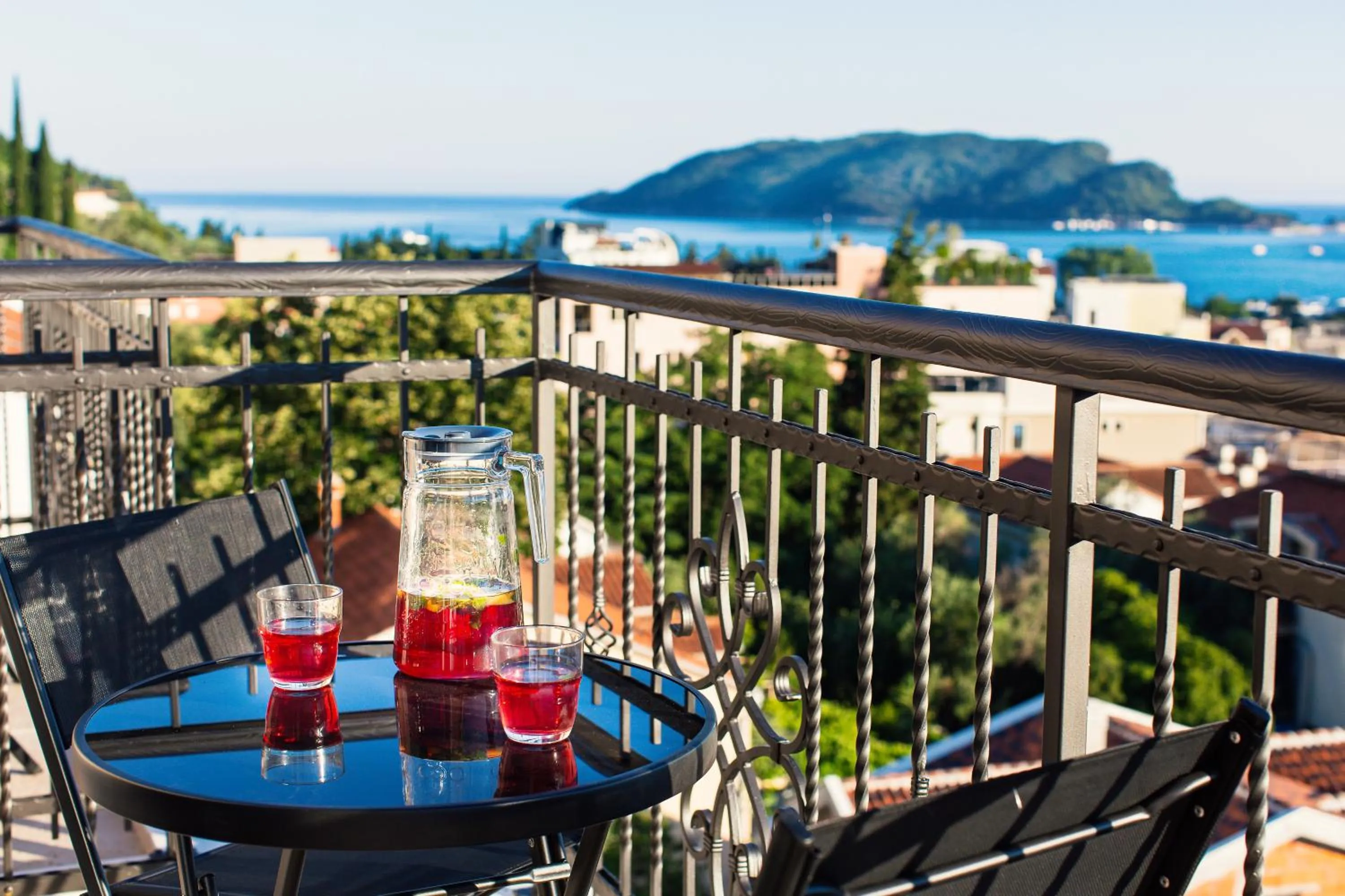 Deluxe Double Room with Sea View in Boutique Hotel Tate By Aycon