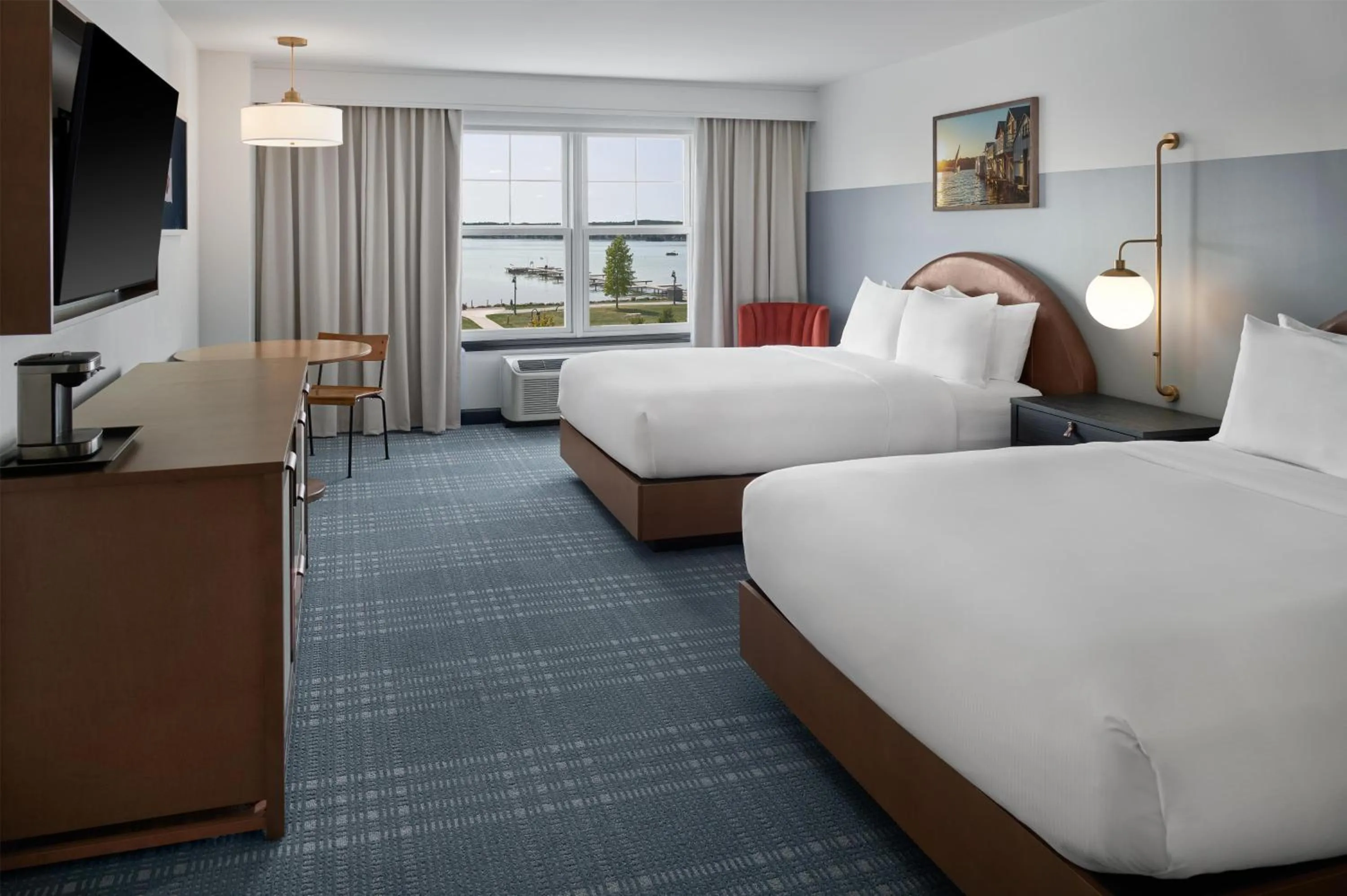 Queen Room with Two Queen Beds and Lake View in Hotel Canandaigua, Tapestry Collection By Hilton