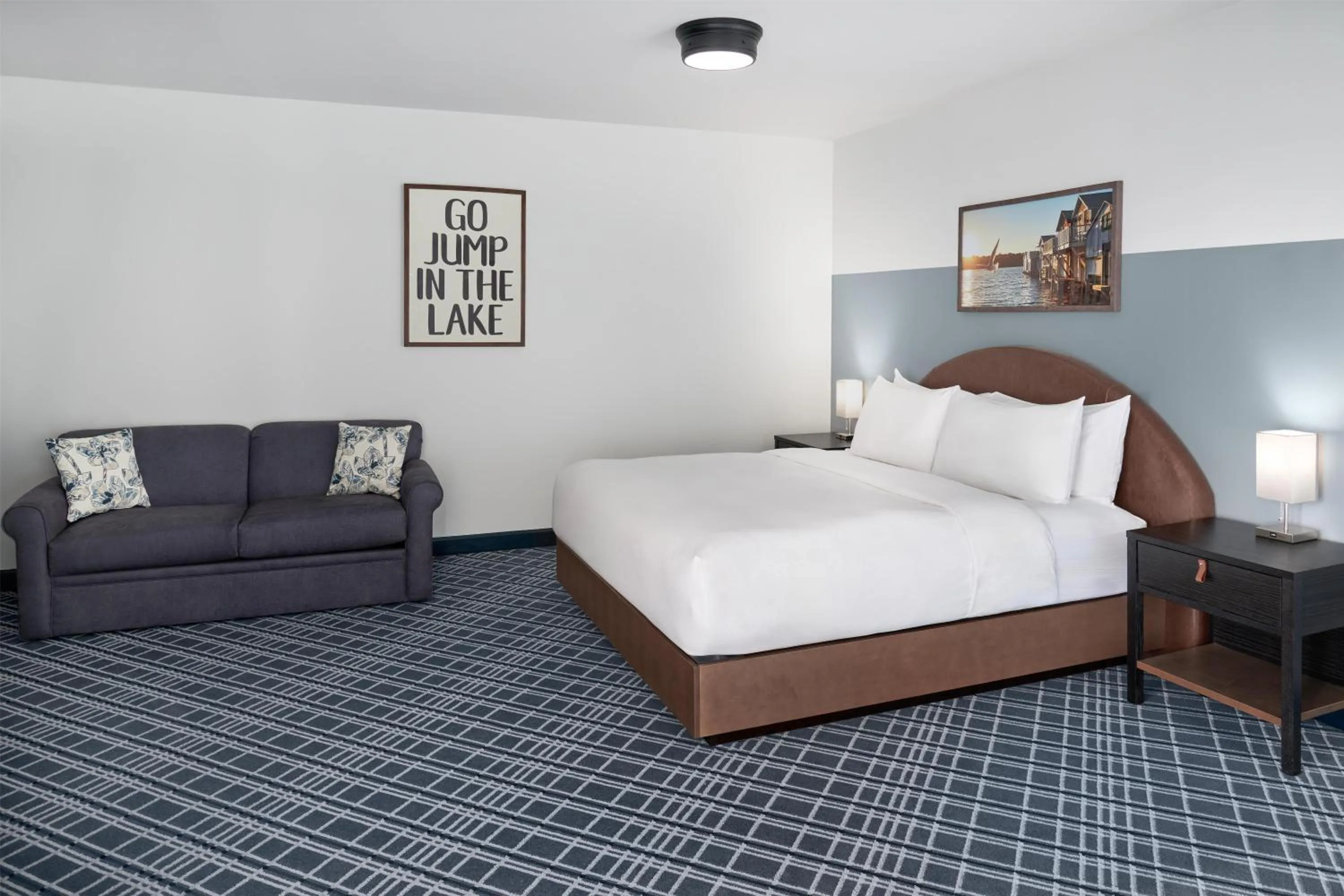 King Suite in Hotel Canandaigua, Tapestry Collection By Hilton