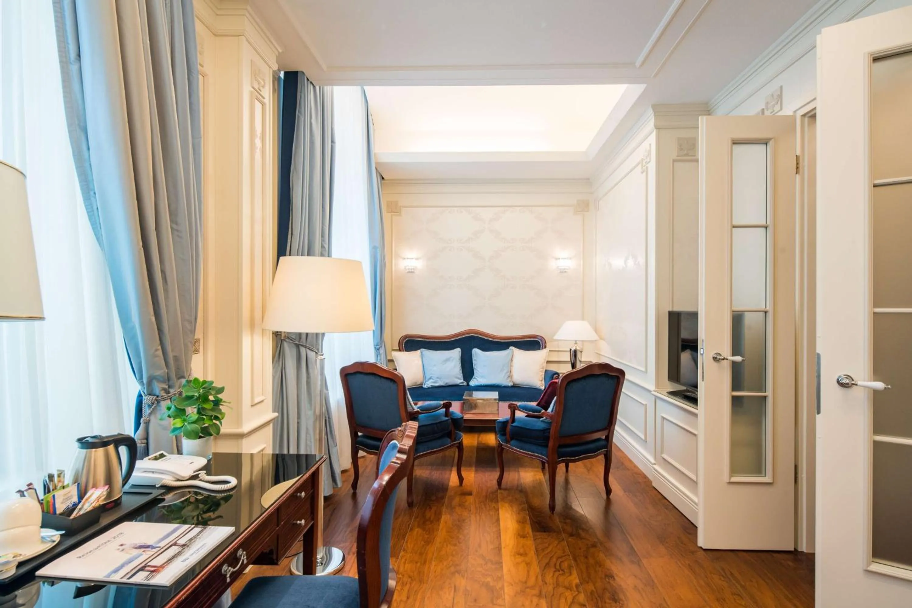 Luxourious Suite - single occupancy in Best Western Plus Hotel StadtPalais