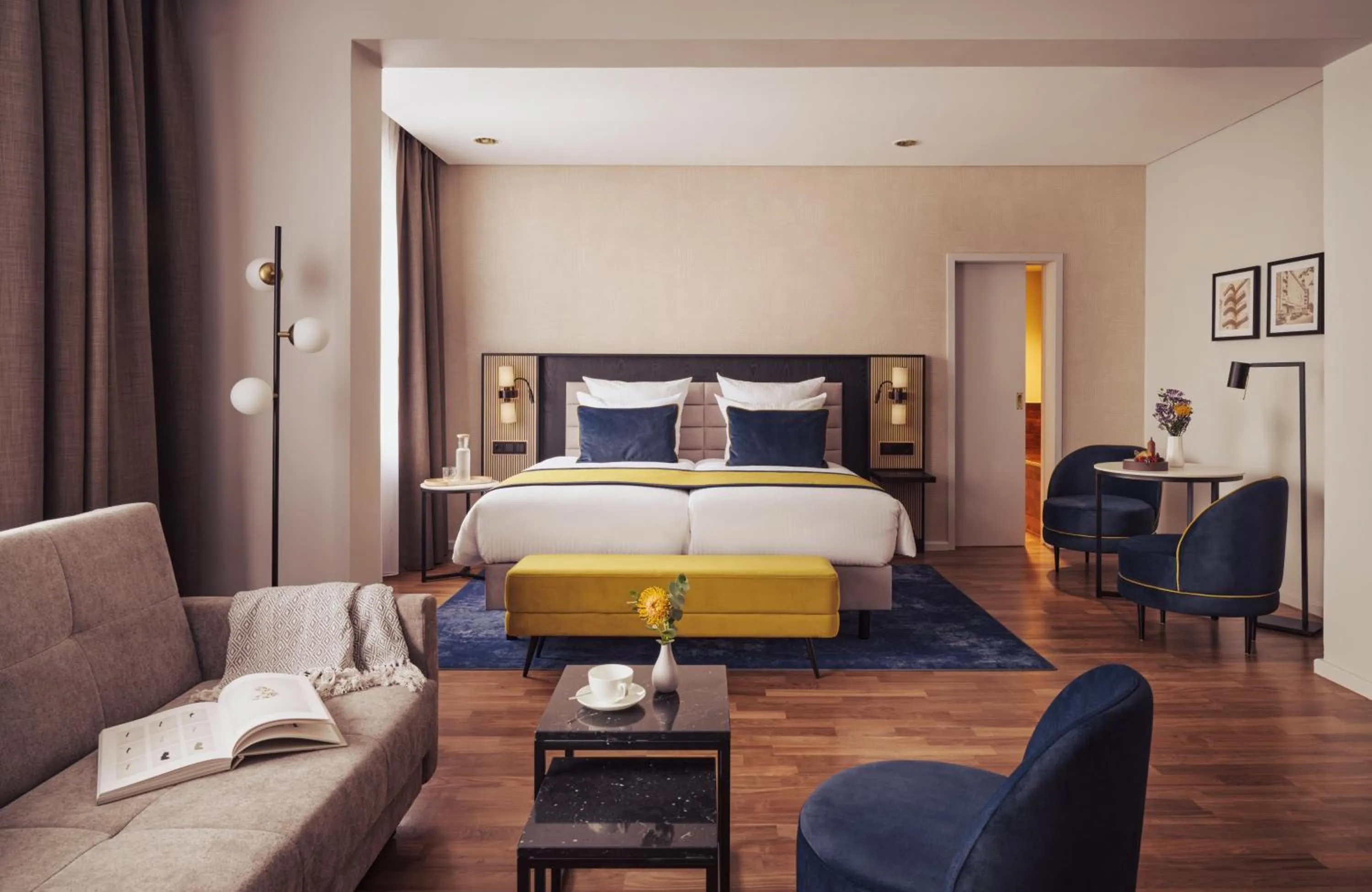 Junior Suite Triple in Hotel Mannheimer Hof - Leonardo Limited Edition