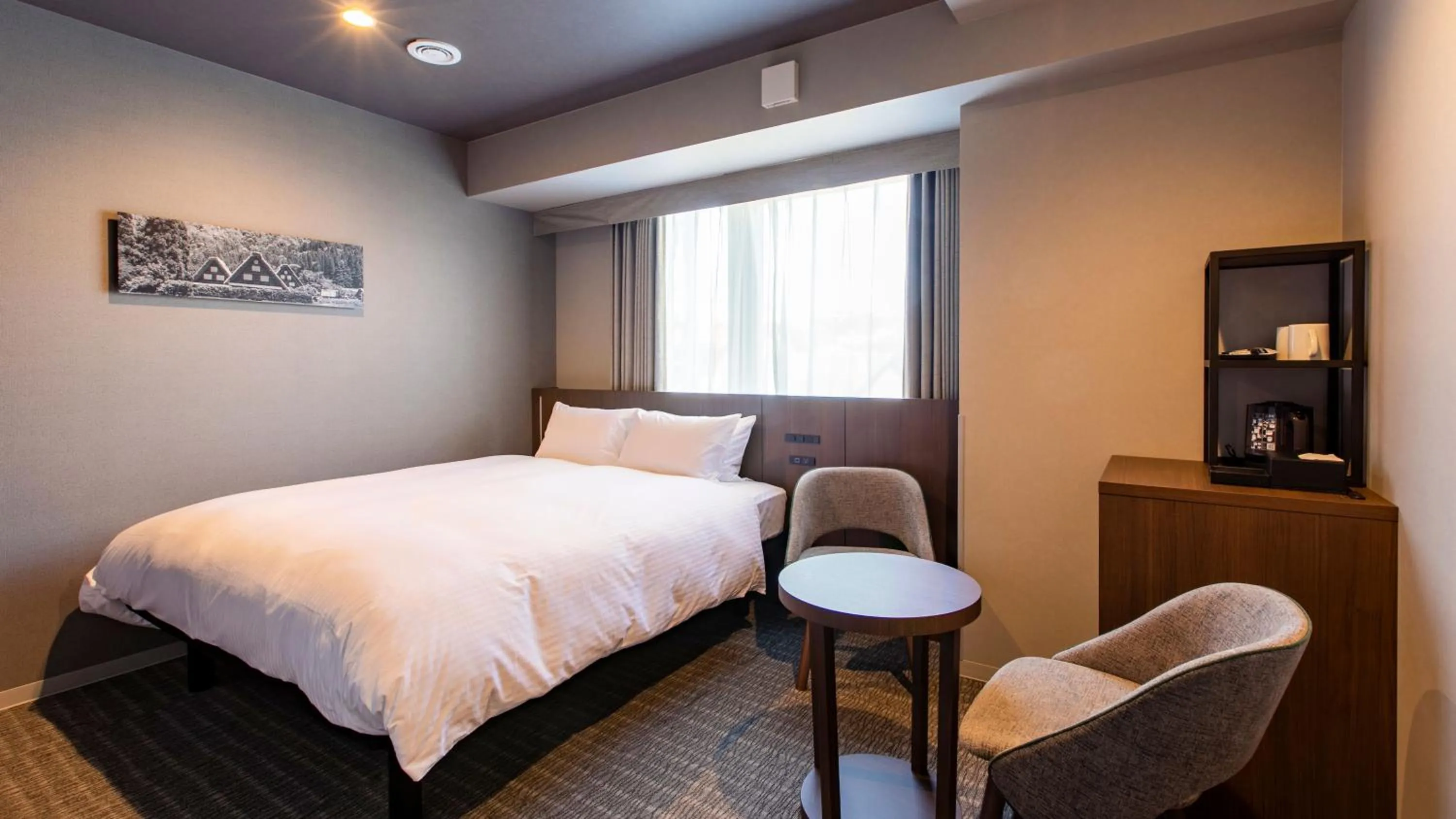 Queen Room - Disability Access in KOKO HOTEL Hidatakayama - formaly Hotel Wing Hida Takayama