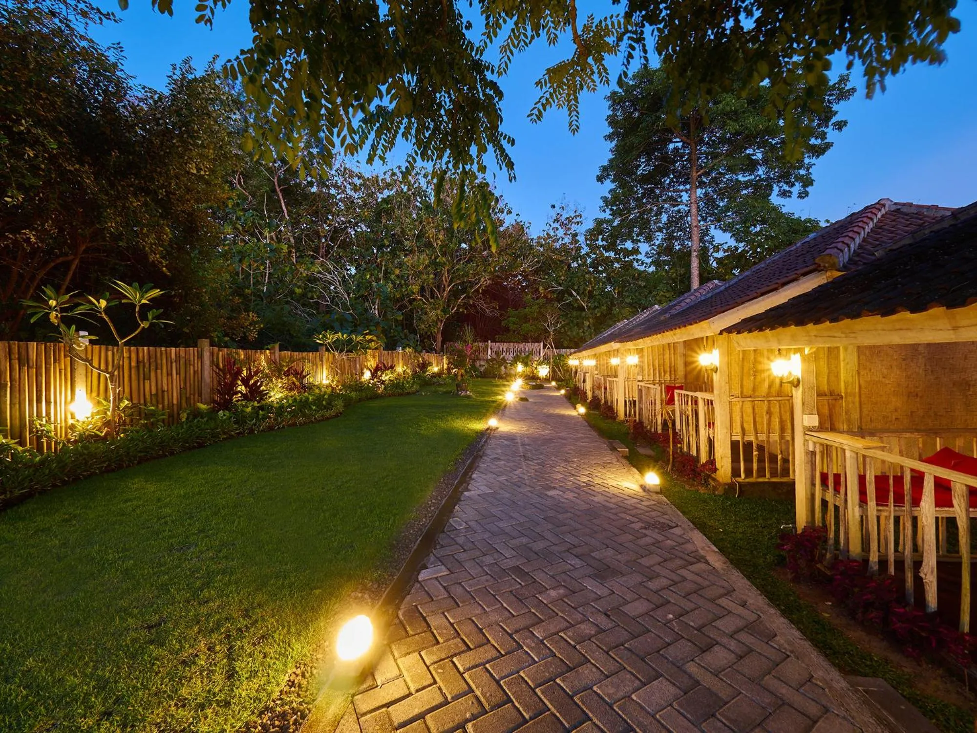 Queen Room with Balcony in The Tempekan Heritage