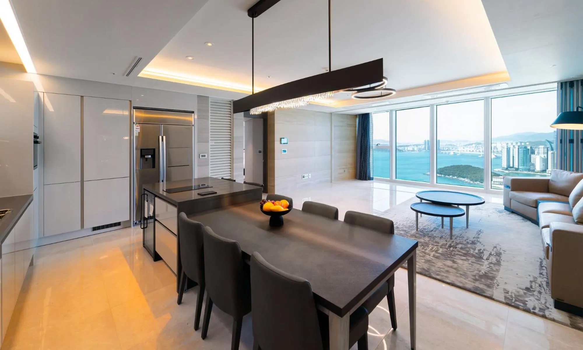 Royal Suite with Ocean View in Grand Lct Residence