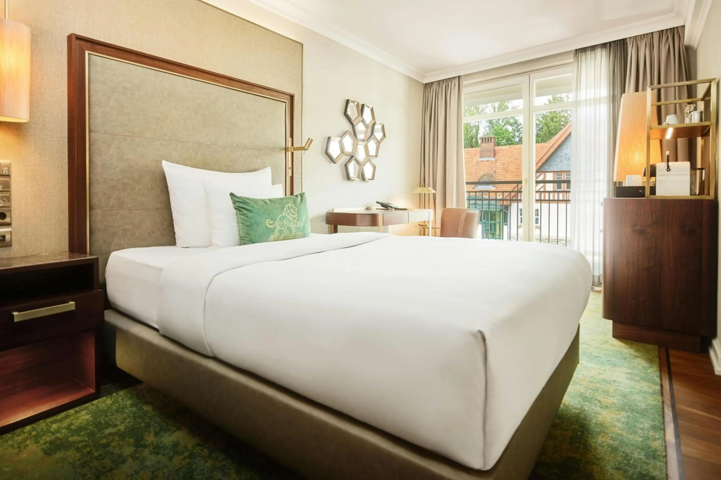 Superior Single Room, Guest room, Queen, Resort view in Falkenstein Grand, Autograph Collection