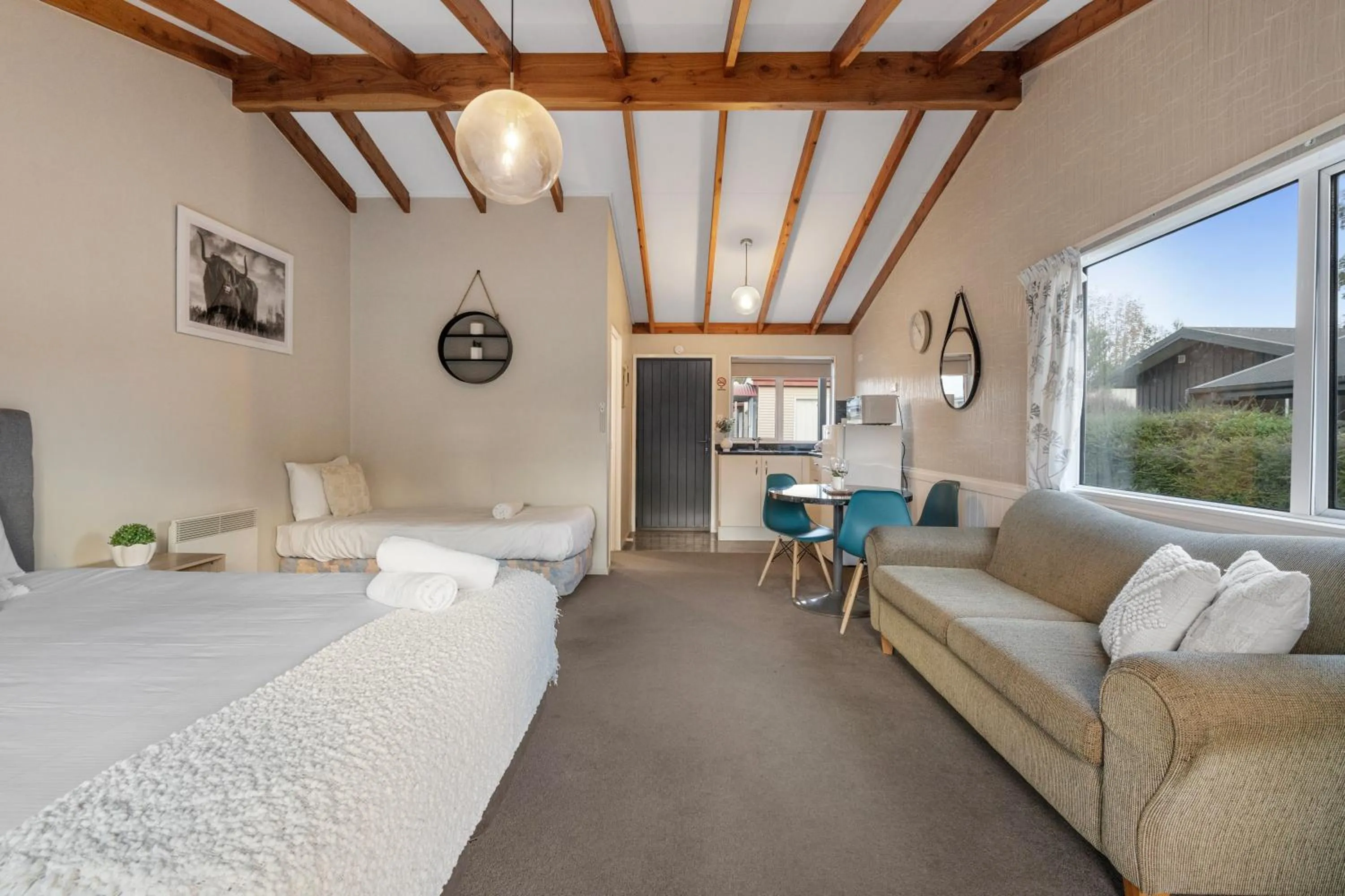 Superior King Studio in Tasman Holiday Parks - Te Anau