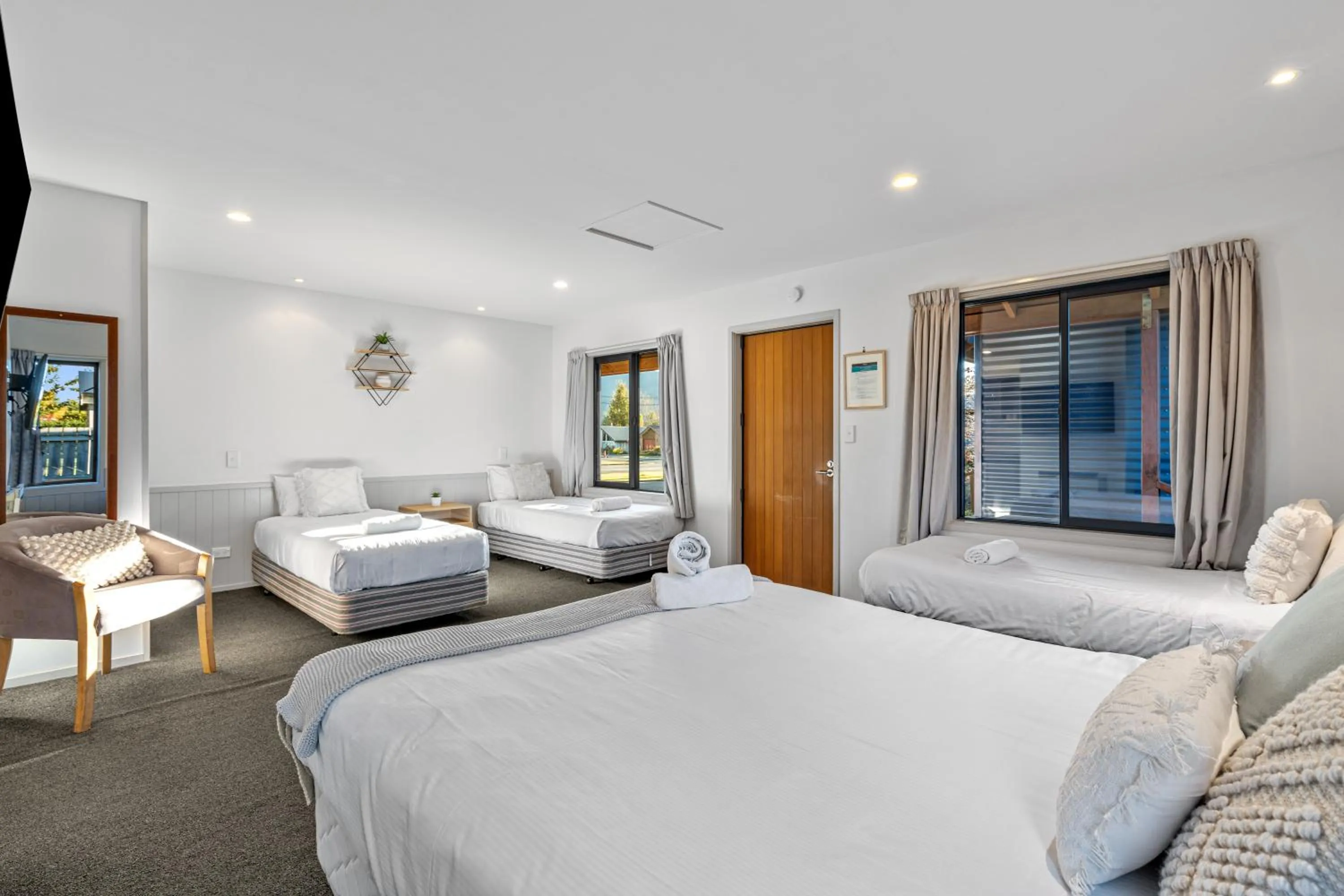 Family Studio with Bathroom in Tasman Holiday Parks - Te Anau