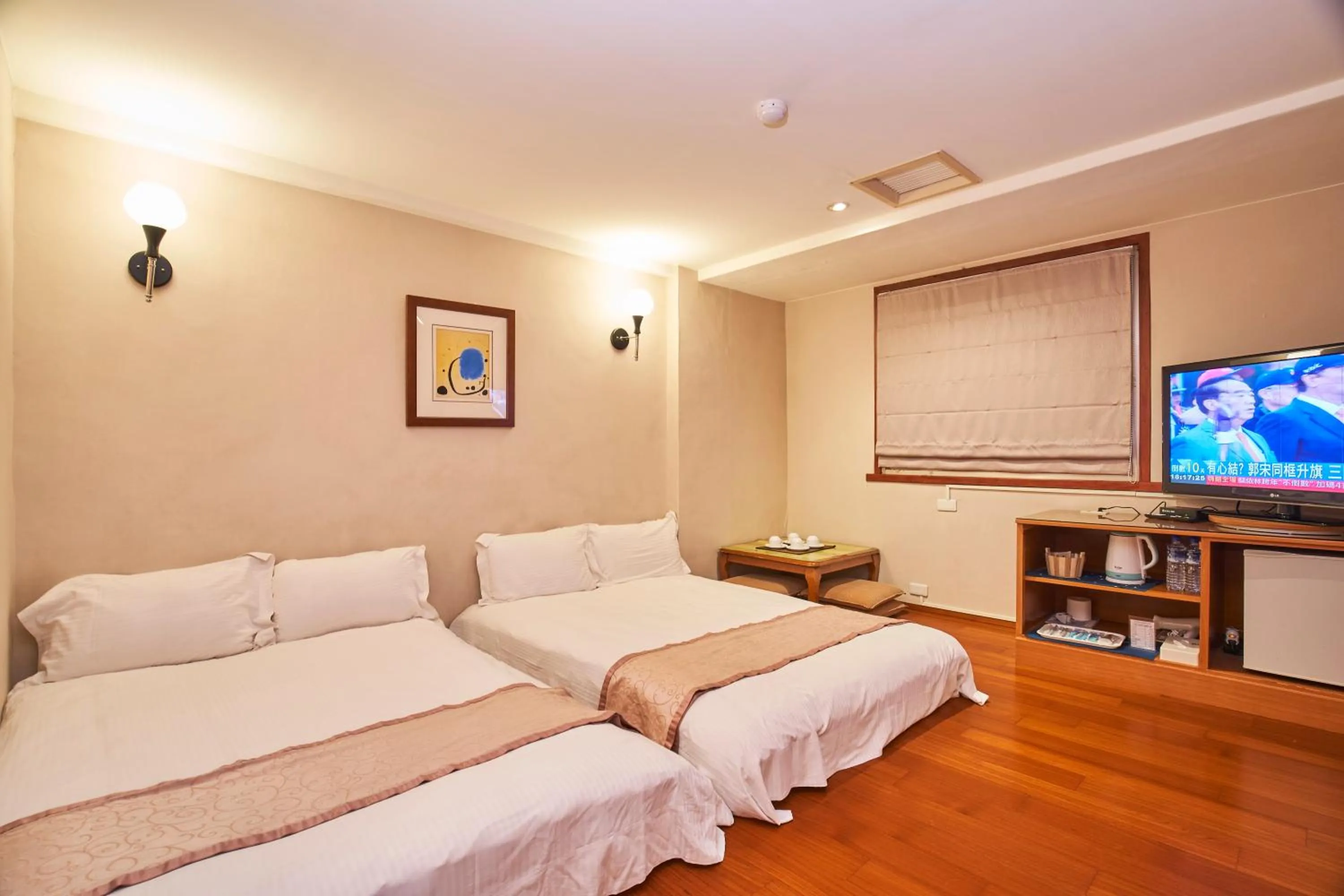 Japanese-Style Quadruple Room in Tian Long Hotel
