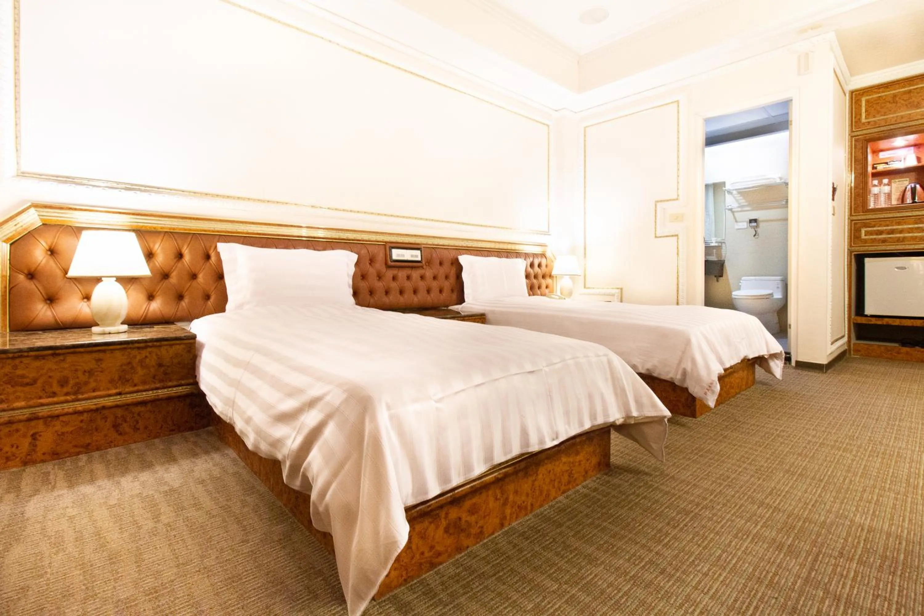 Superior Twin Room in Baron's Hot Spring Hotel