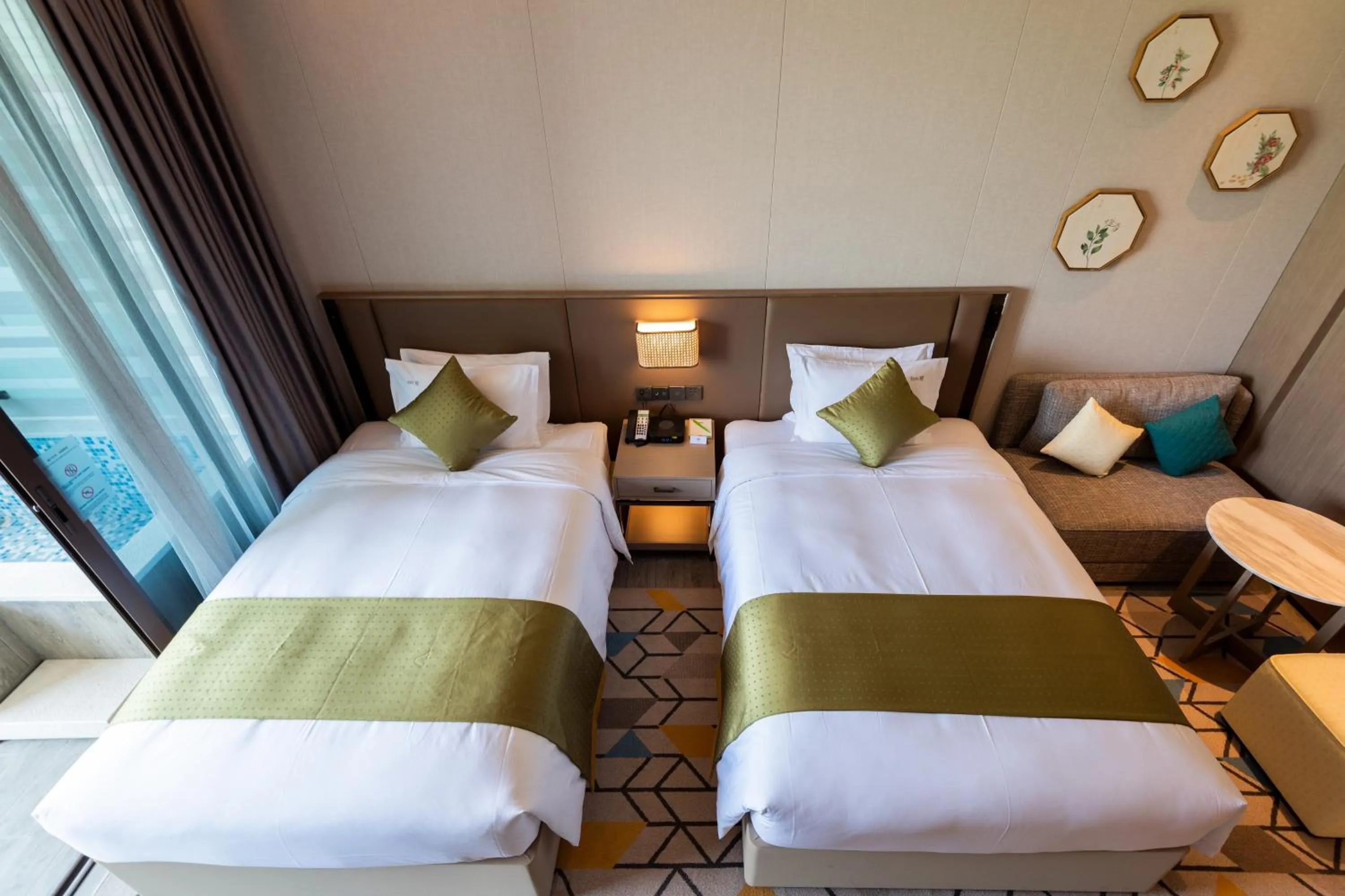 Standard Twin Room with City View in Holiday Inn Resort Maoshan Hot-Spring by IHG
