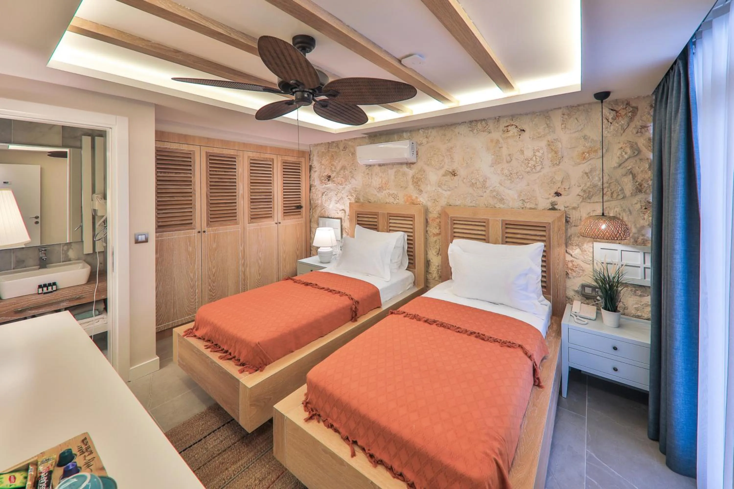 Standard Twin Room in Kalkan Saray Suites Hotel