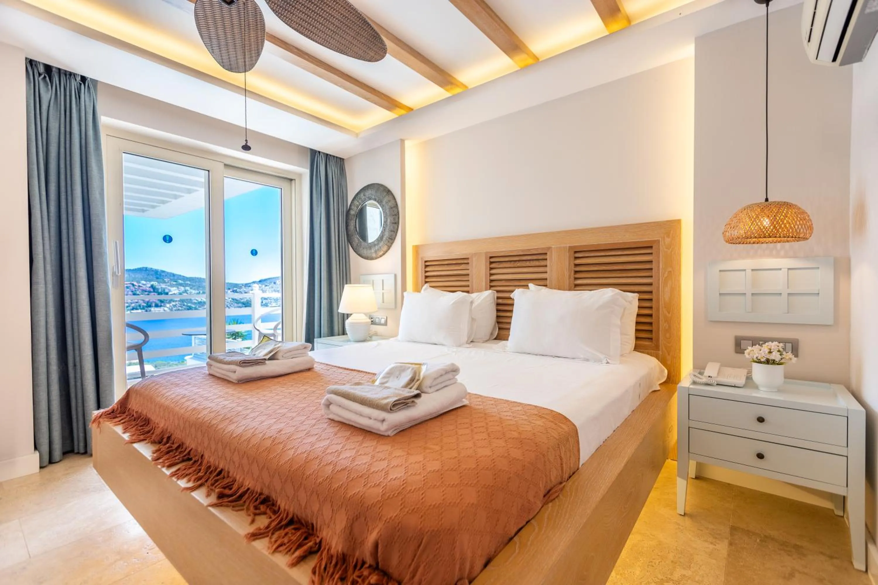 Double Room with Sea View in Kalkan Saray Suites Hotel