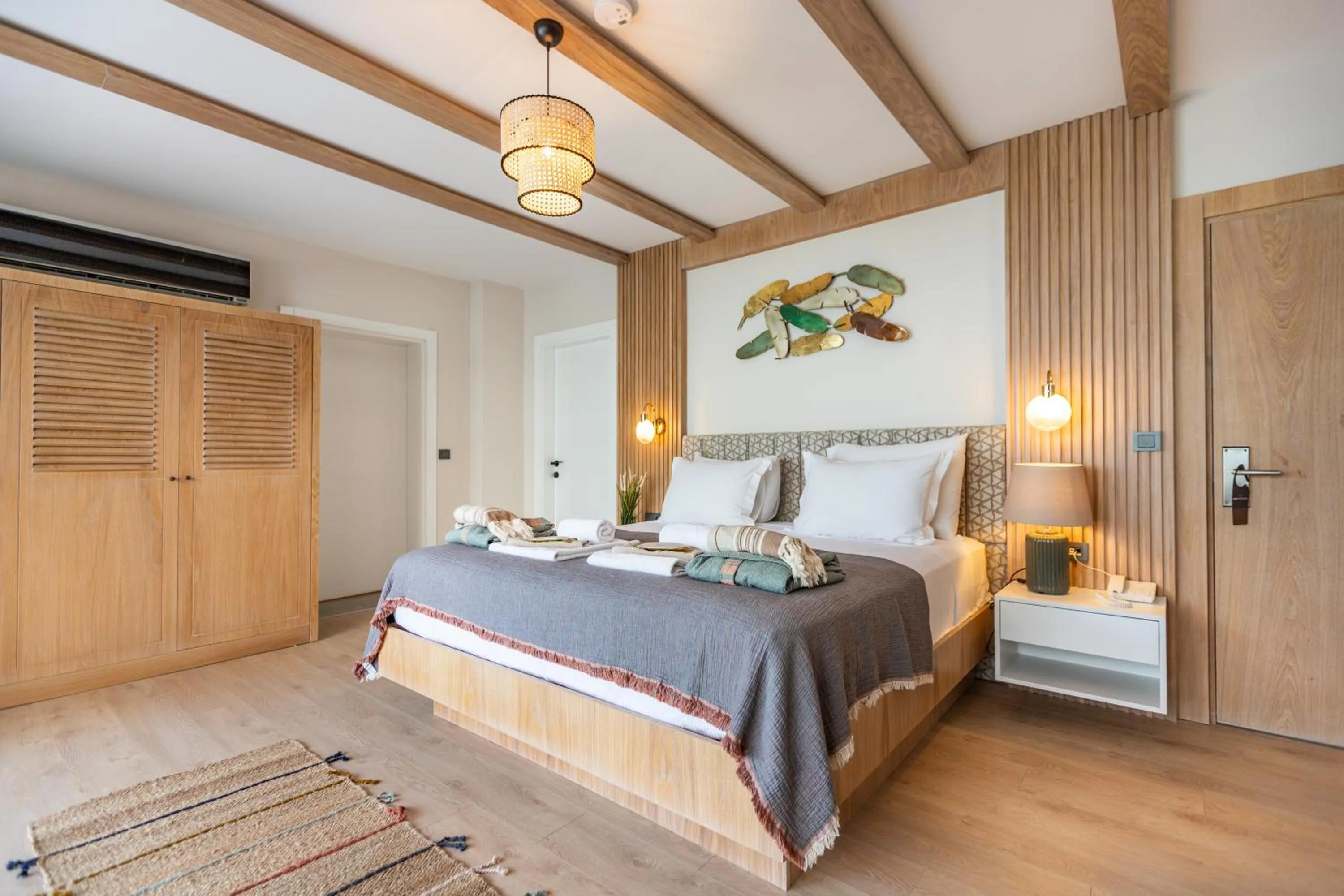 Deluxe Double Room with Balcony in Kalkan Saray Suites Hotel