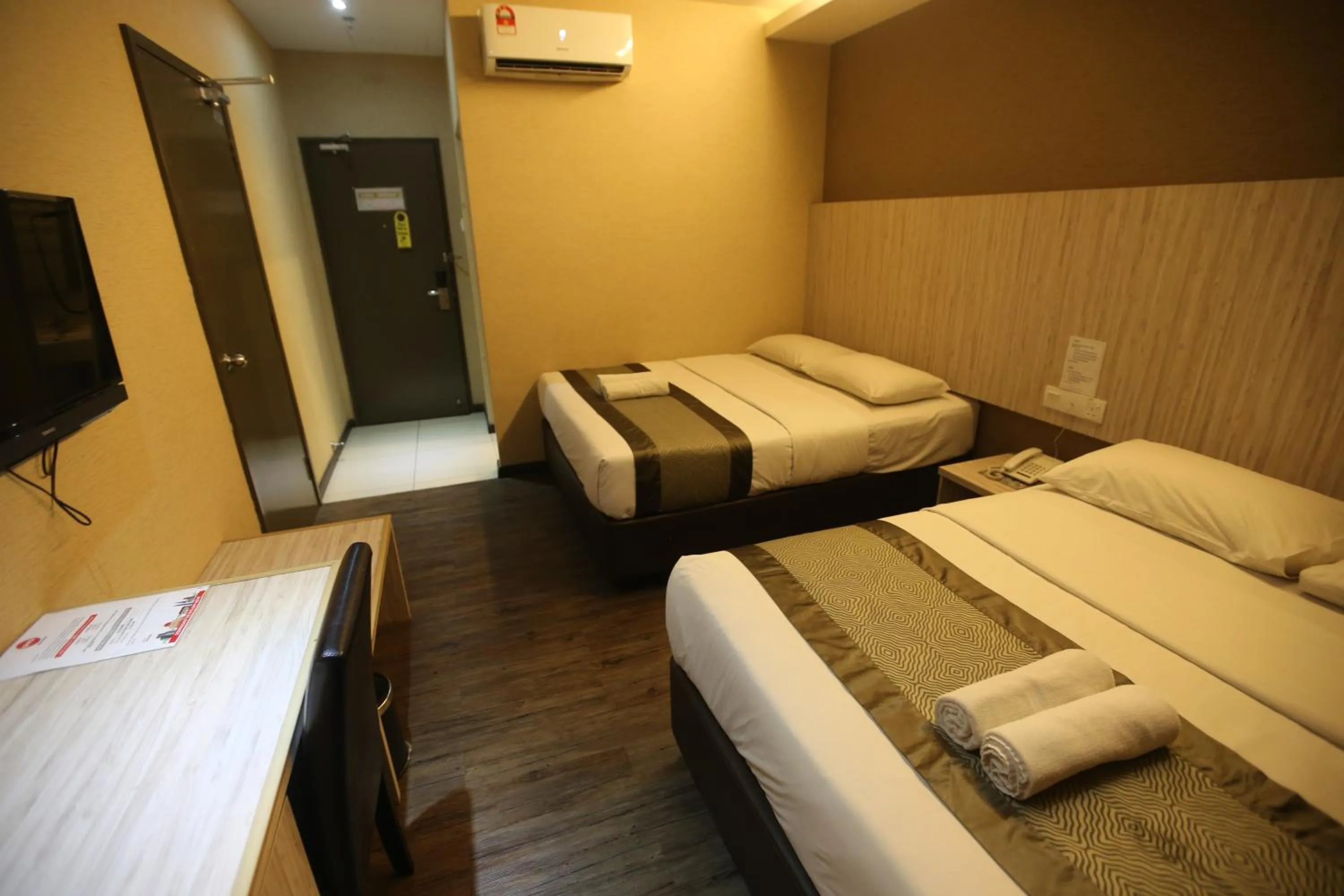 Family Room with Private Bathroom in Kota Heritage Hotel