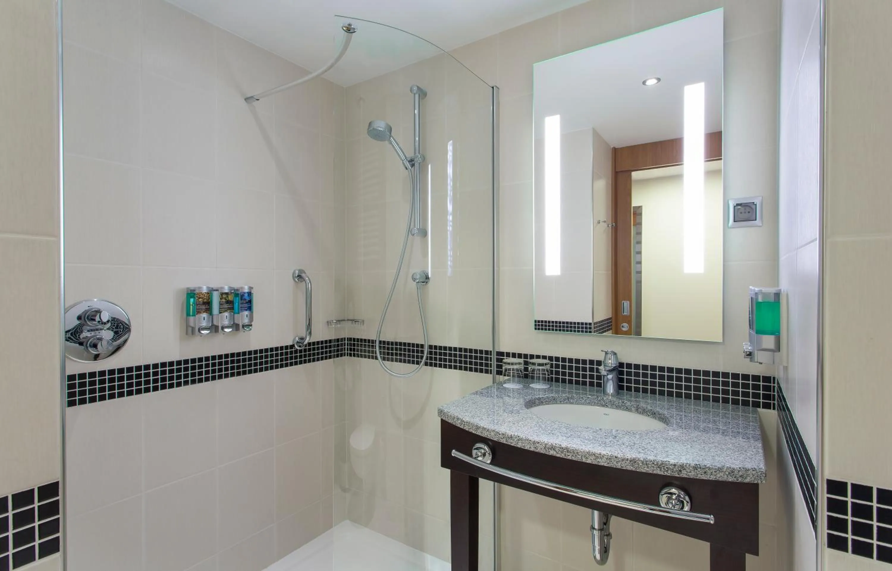 Queen Room in Hampton by Hilton Gdansk Airport