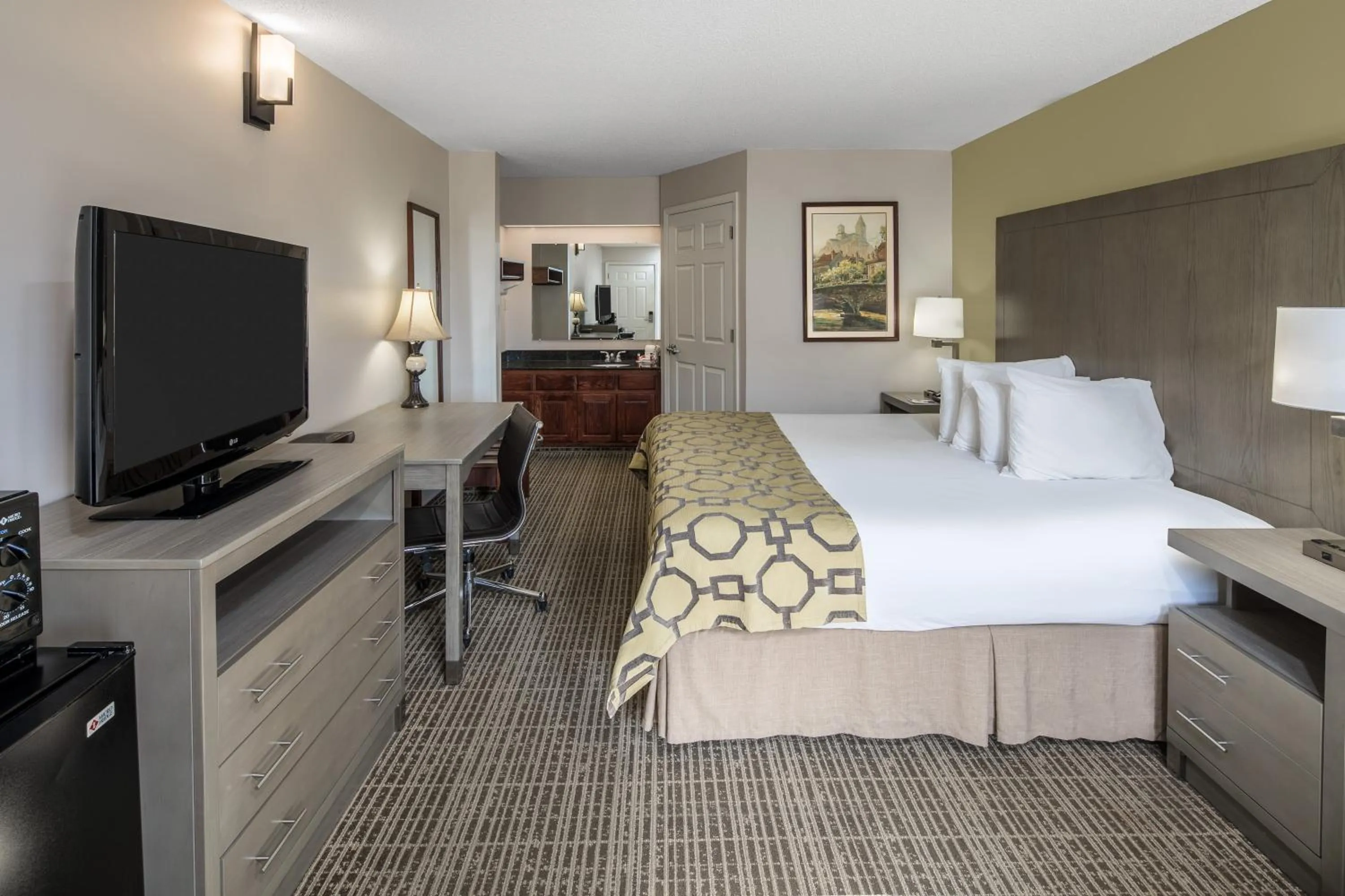 King Room in Baymont by Wyndham Cleveland