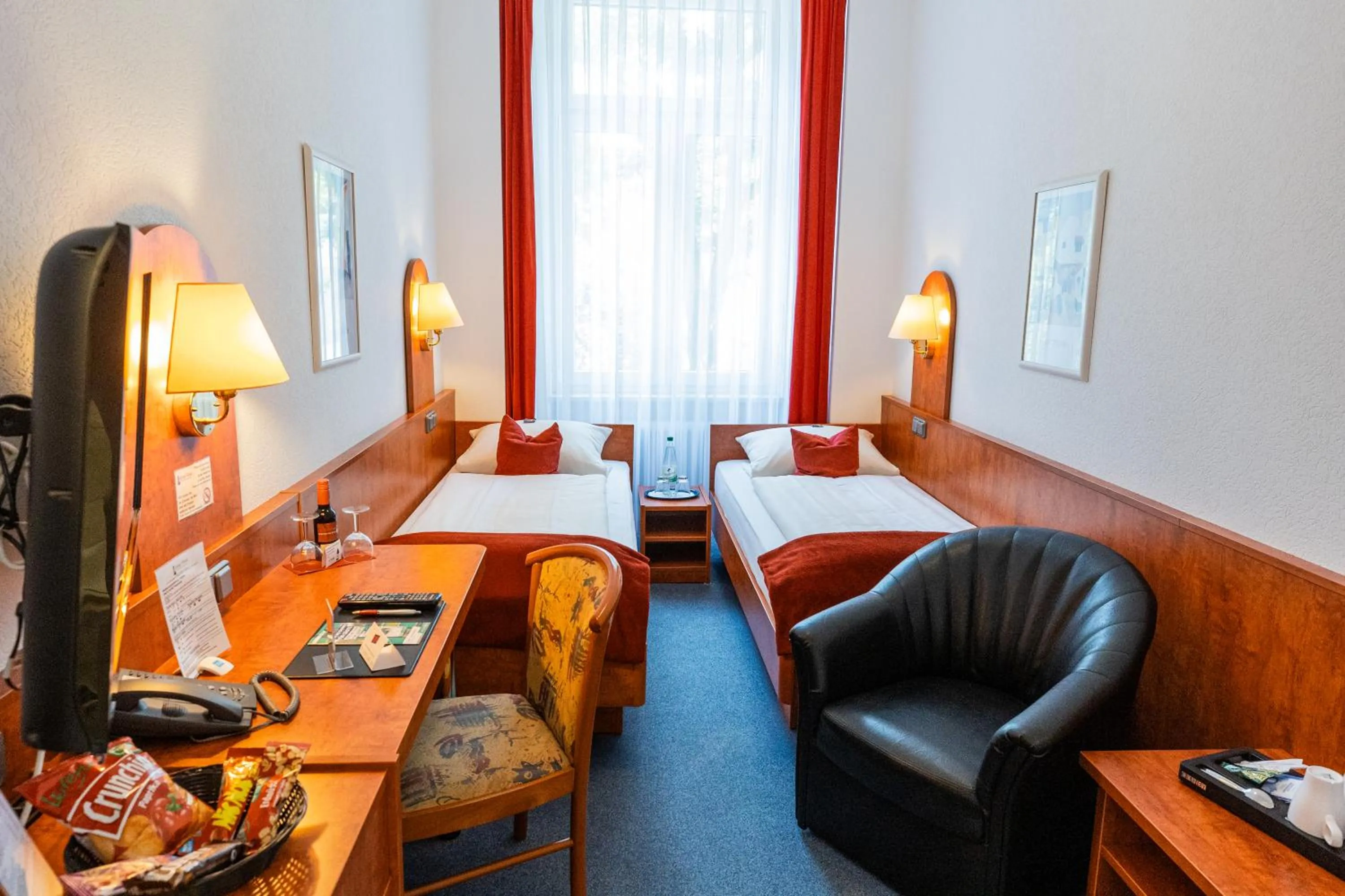 Economy Twin Room in Hotel West an der Bockenheimer Warte