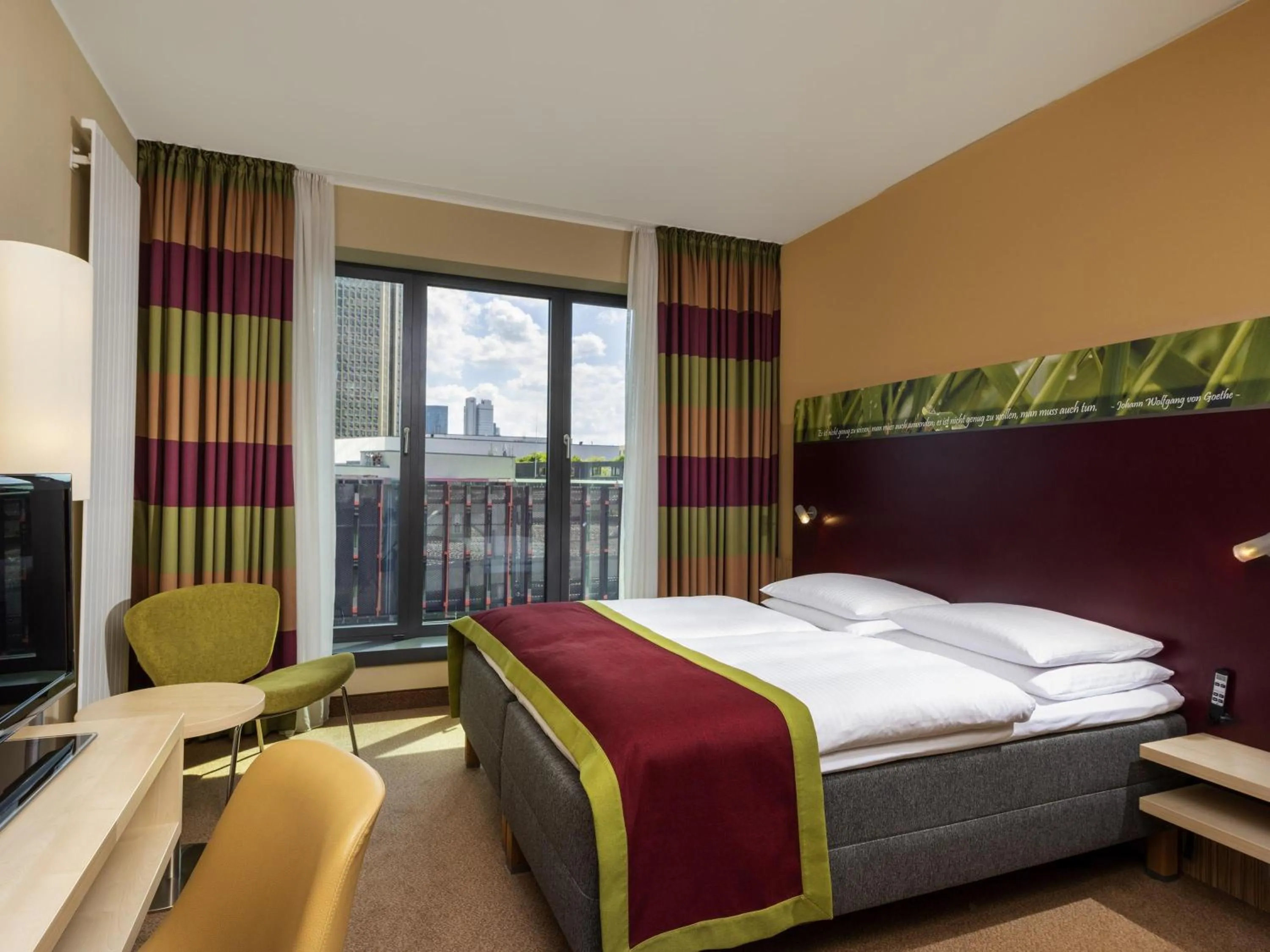 SLEEP King in Mövenpick Hotel Frankfurt City Messe