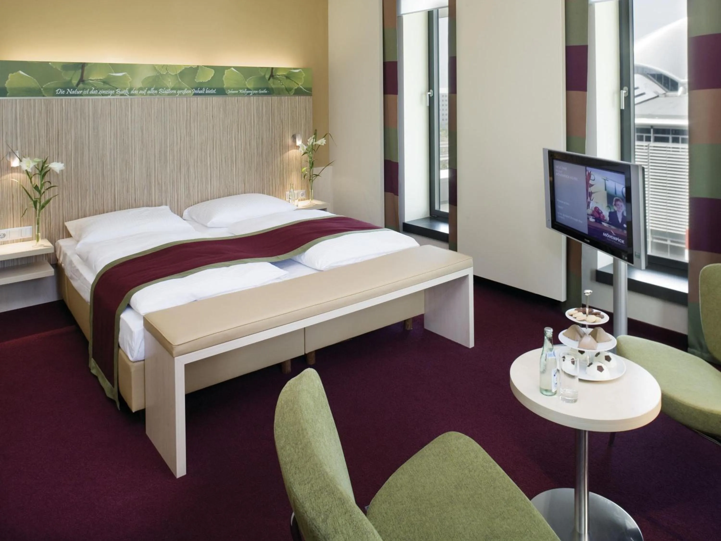 Junior King Suite in Mövenpick Hotel Frankfurt City Messe