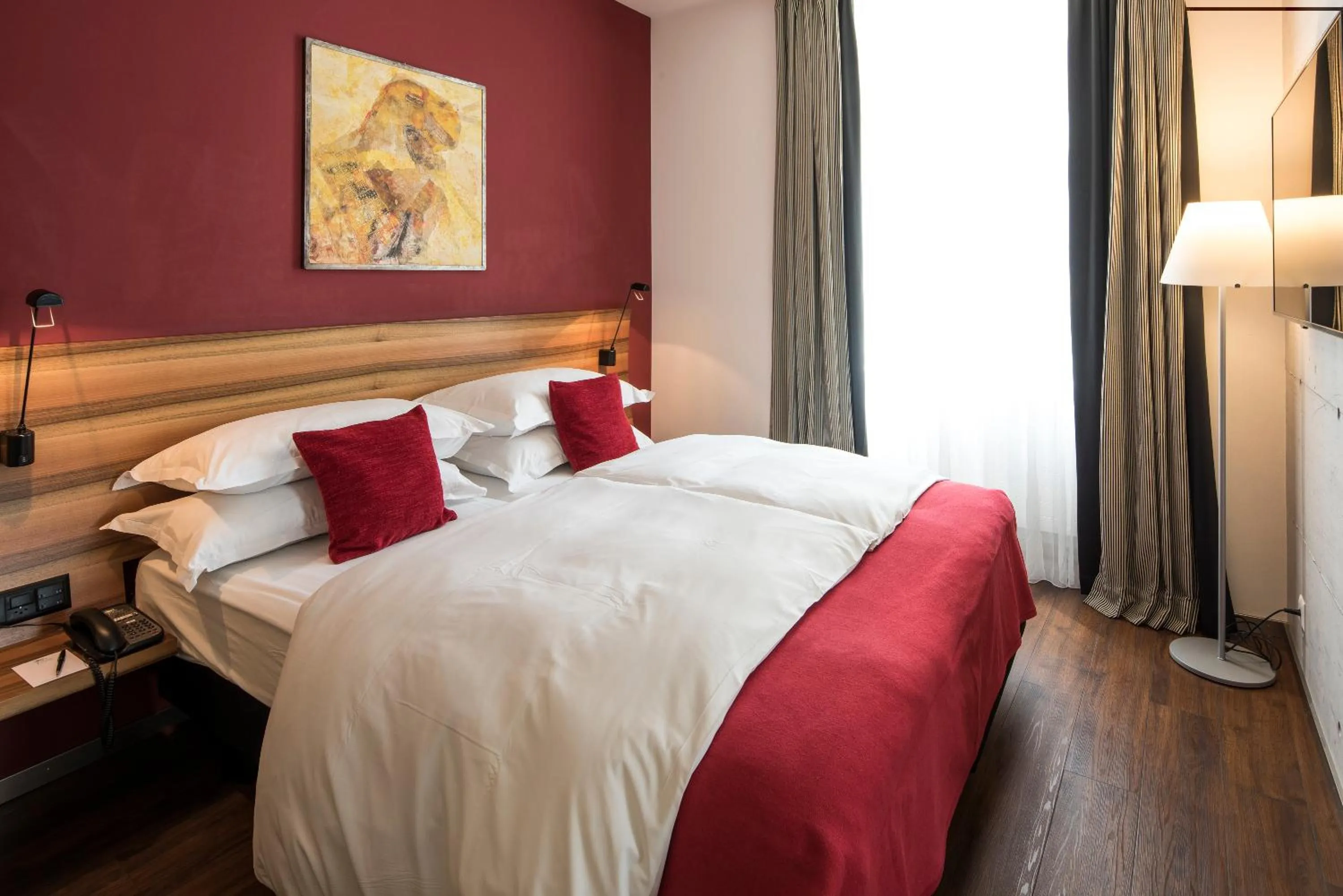 Junior Suite with View on the Old Town in Central Plaza