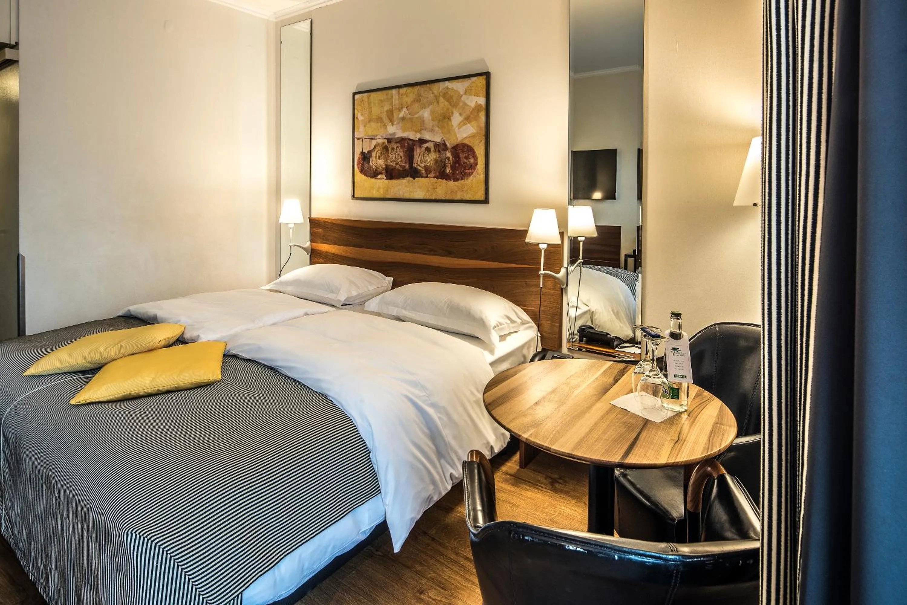 Double Room in Central Plaza