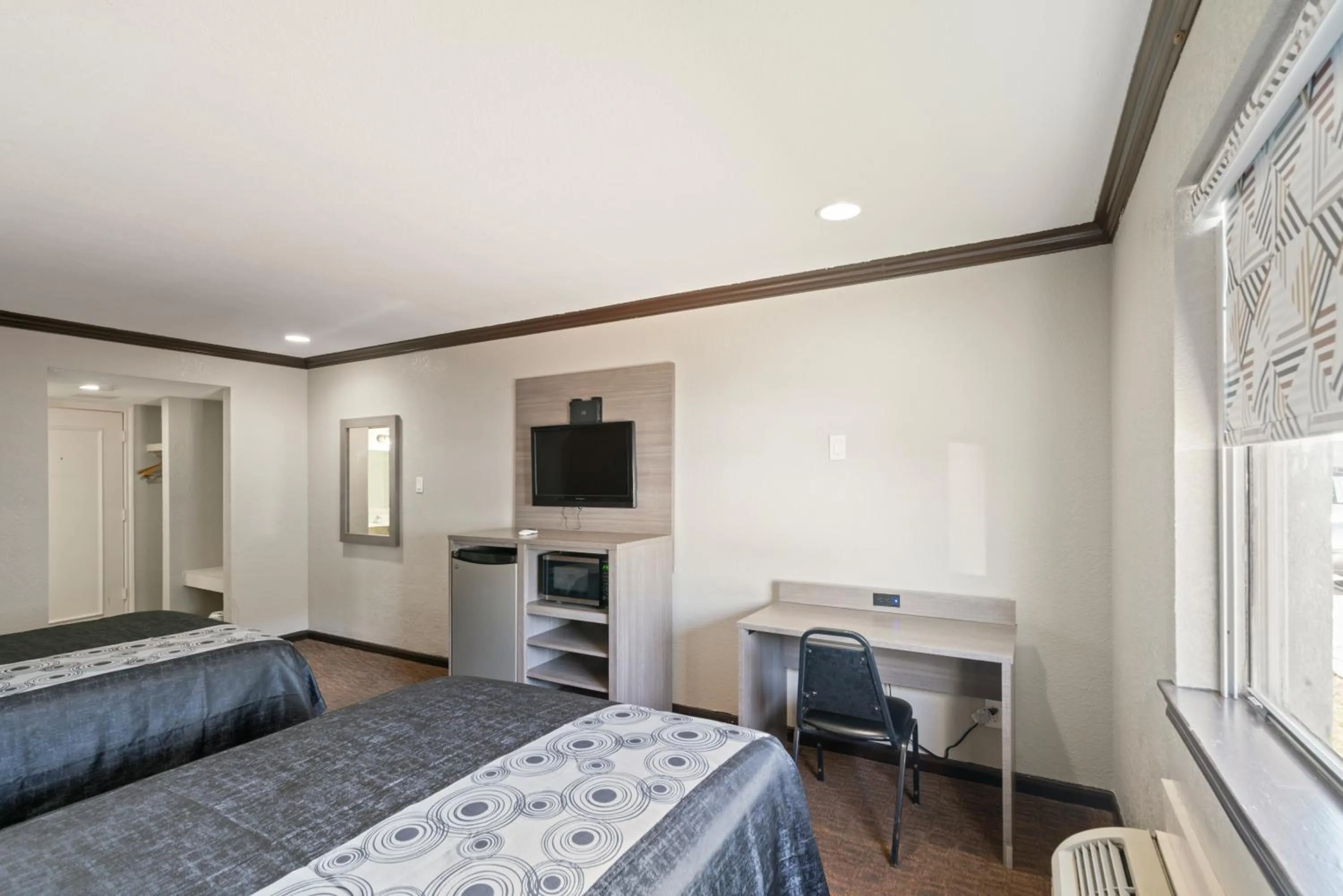 Double Room with Two Double Beds - Smoking in Americas Best Value Inn & Suites Brenham