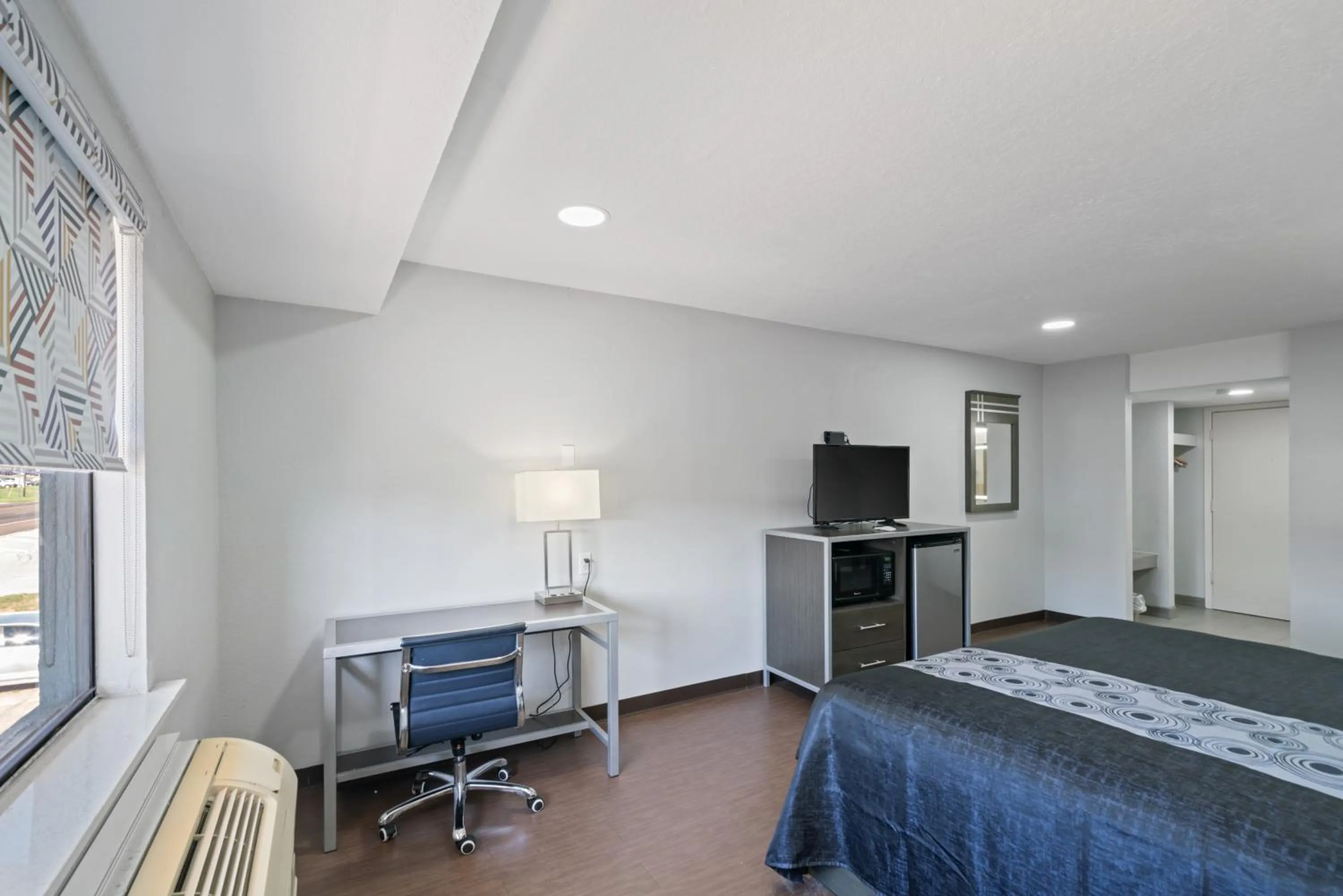 Deluxe King Room in Americas Best Value Inn & Suites Brenham