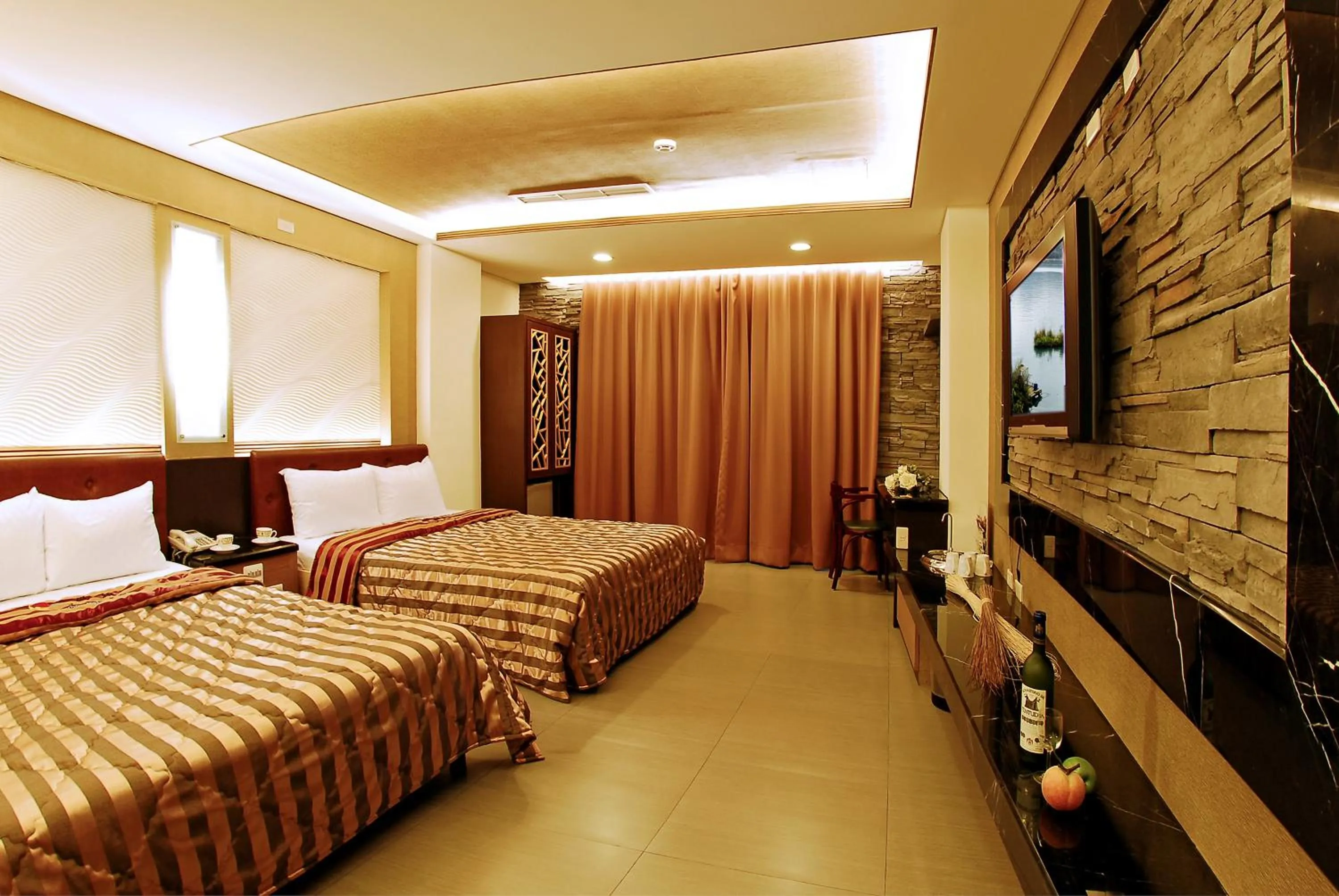 Standard Quadruple Room in Harbor Elite Hotel