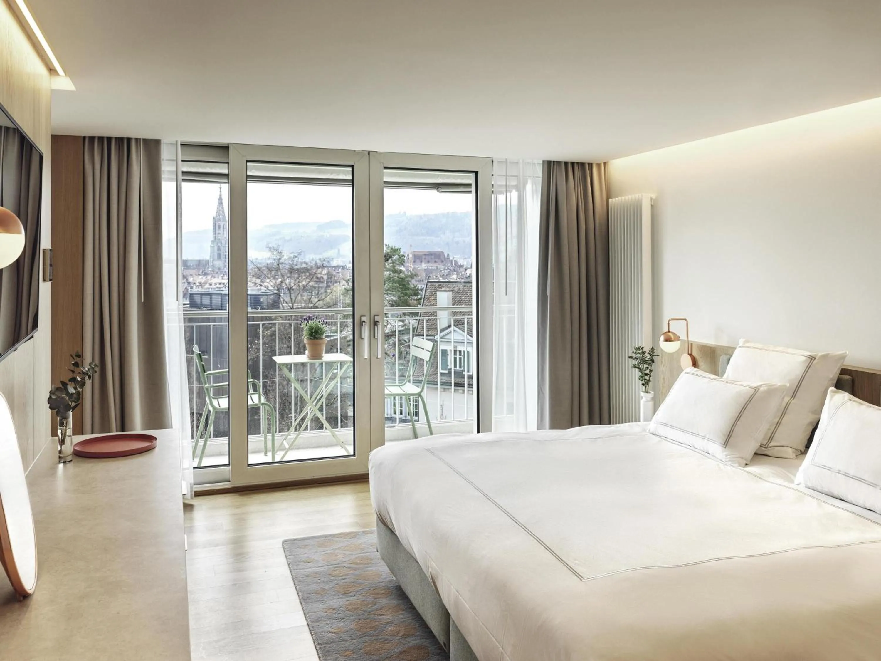 Vitality King Suite with Balcony and Panoramic View in Swissôtel Kursaal Bern