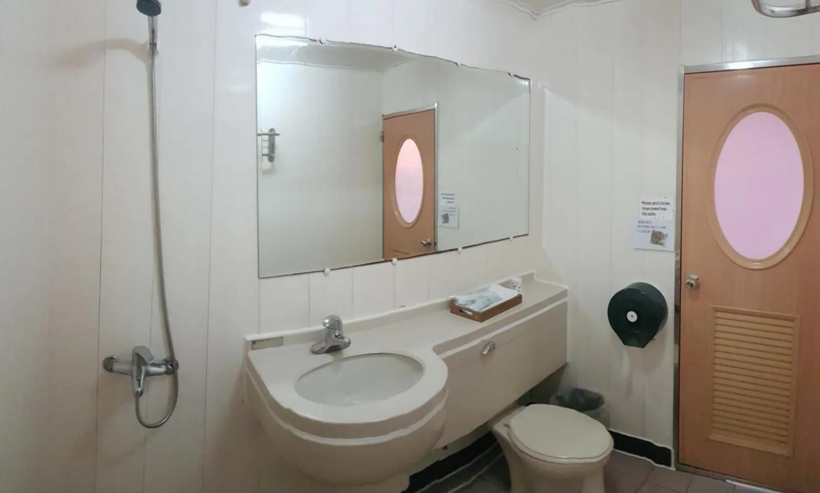 Standard Double Room with Lake View in Emmanuel Farm House