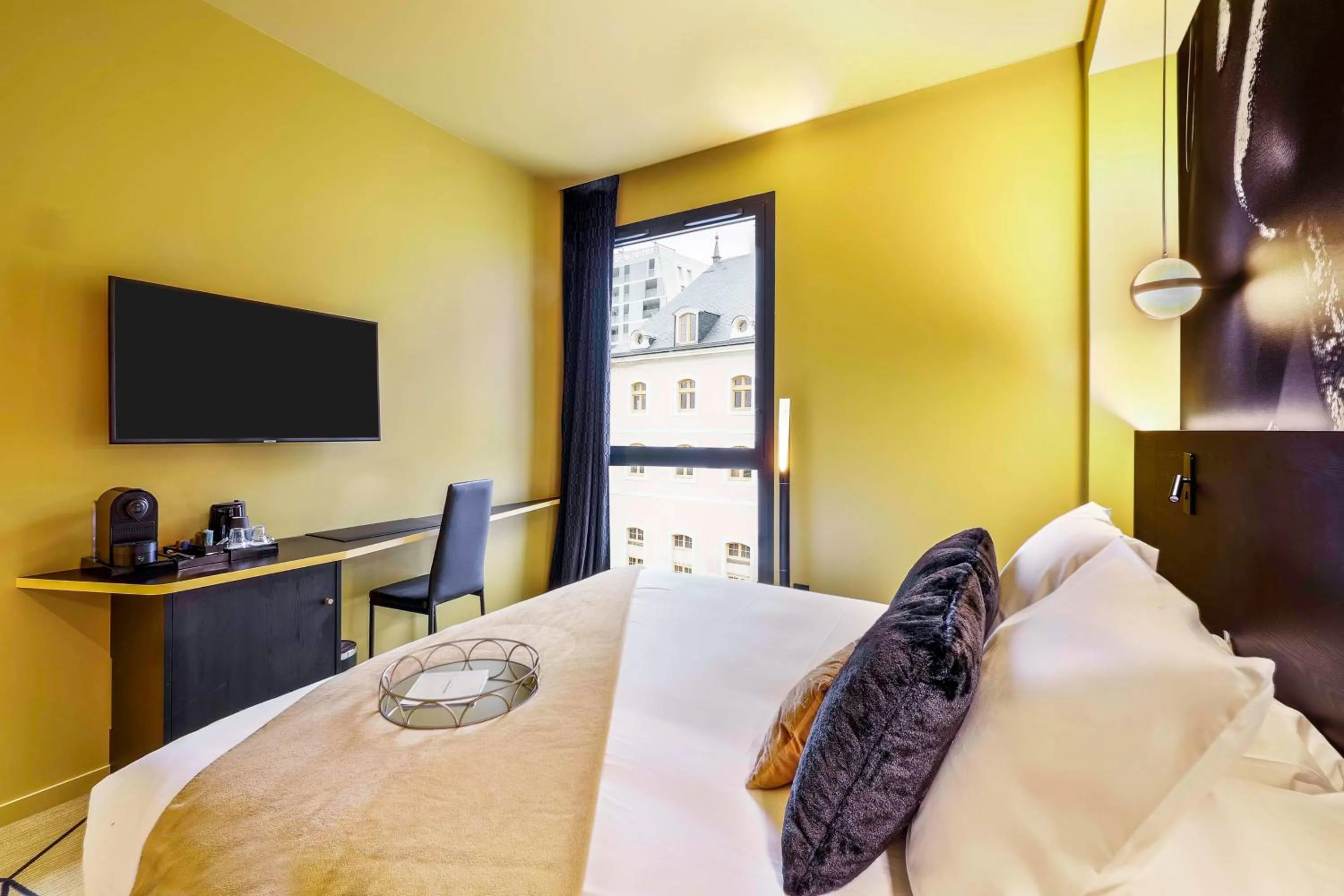 Junior King Suite in Hotel Leprince, Best Western Premier Collection