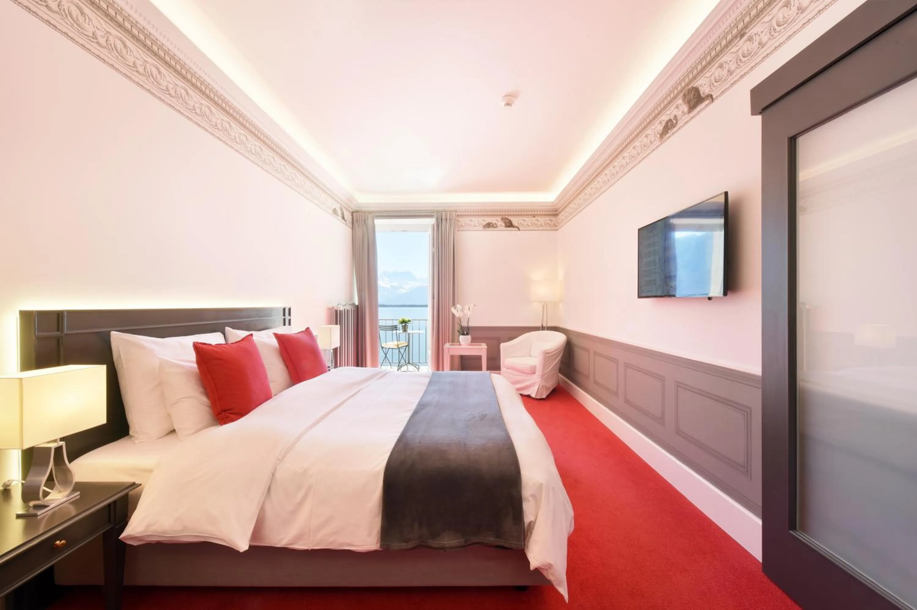 Superior Double or Twin Room with Lake View in Golf Hotel René Capt