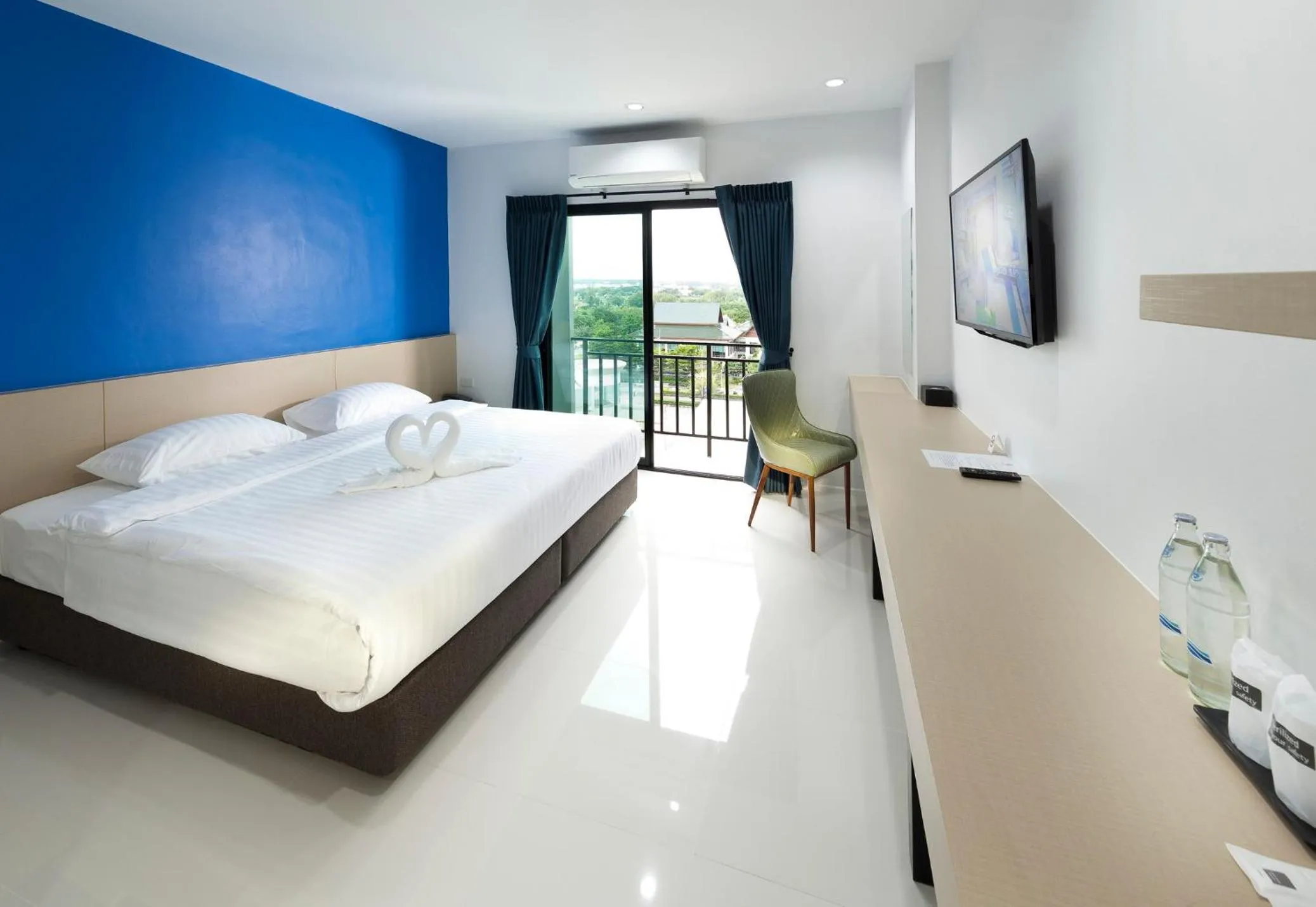 Superior Double Room in B Hotel