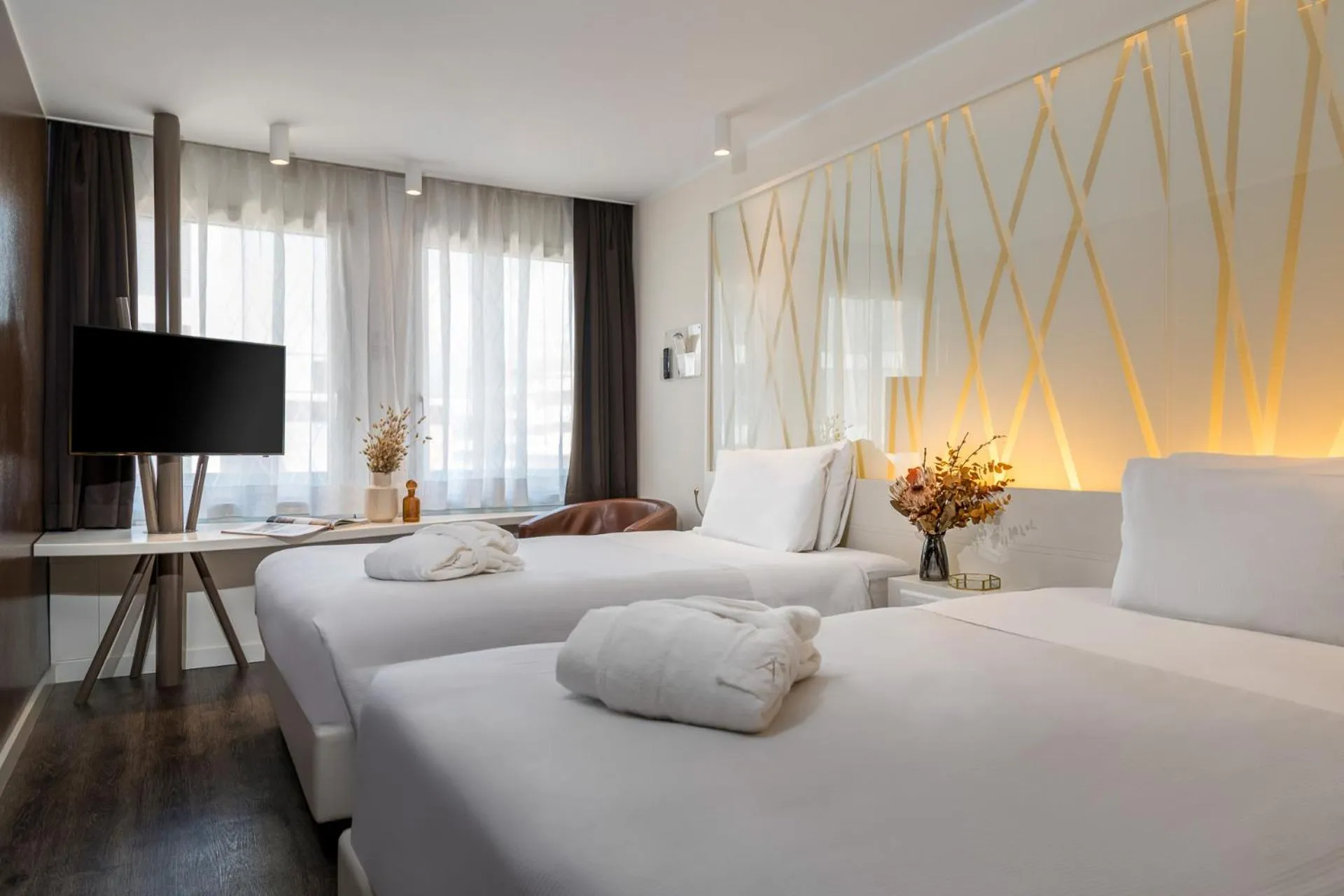 Classic Twin Room in Hotel Admiral Lugano