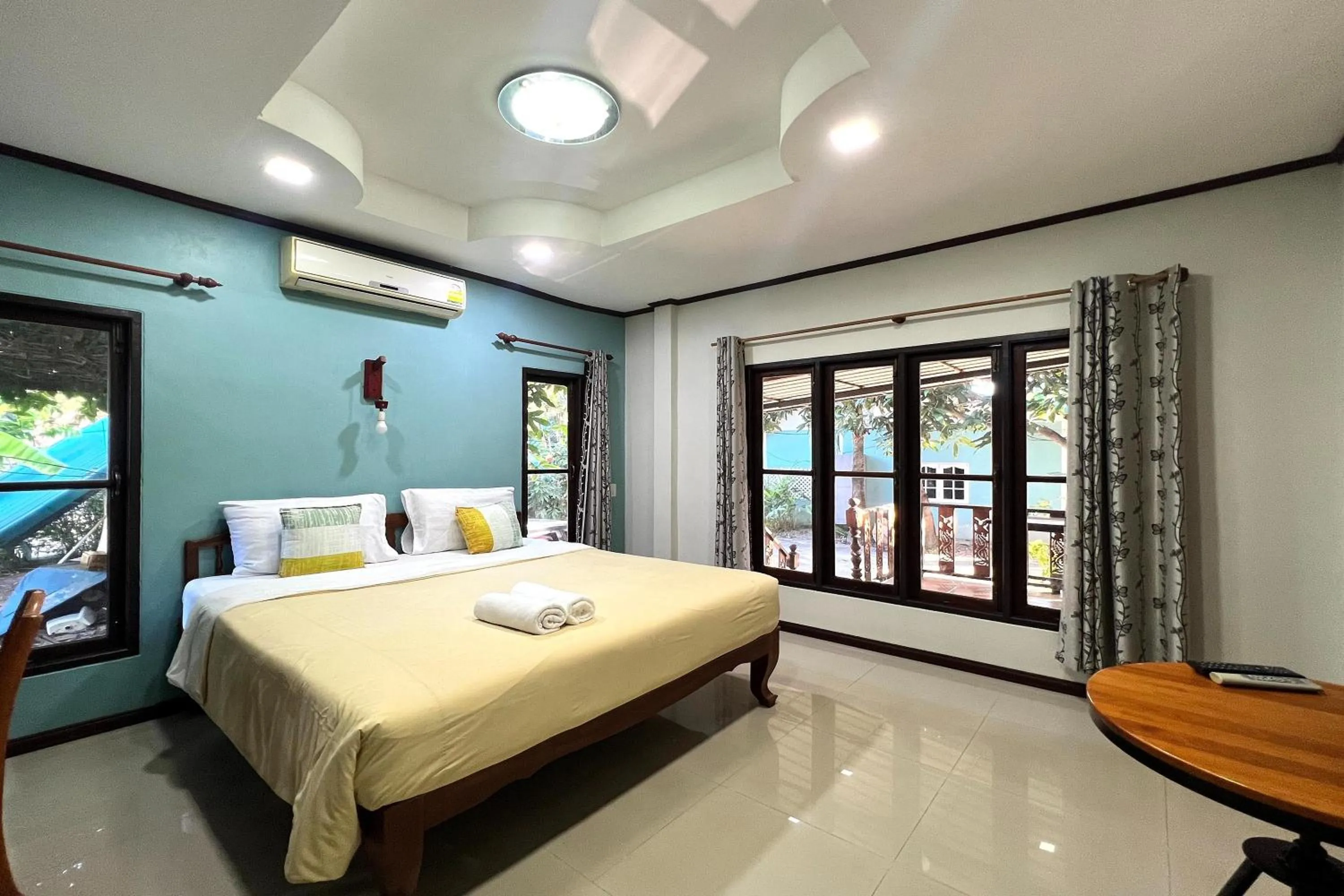 Large Double Room in Saithong Resort