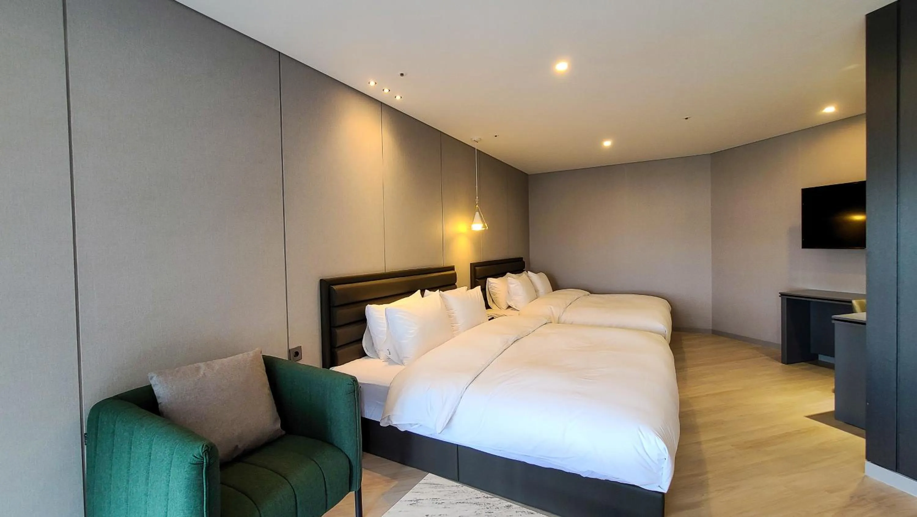 Suite with Spa Bath in Hotel Ohevday