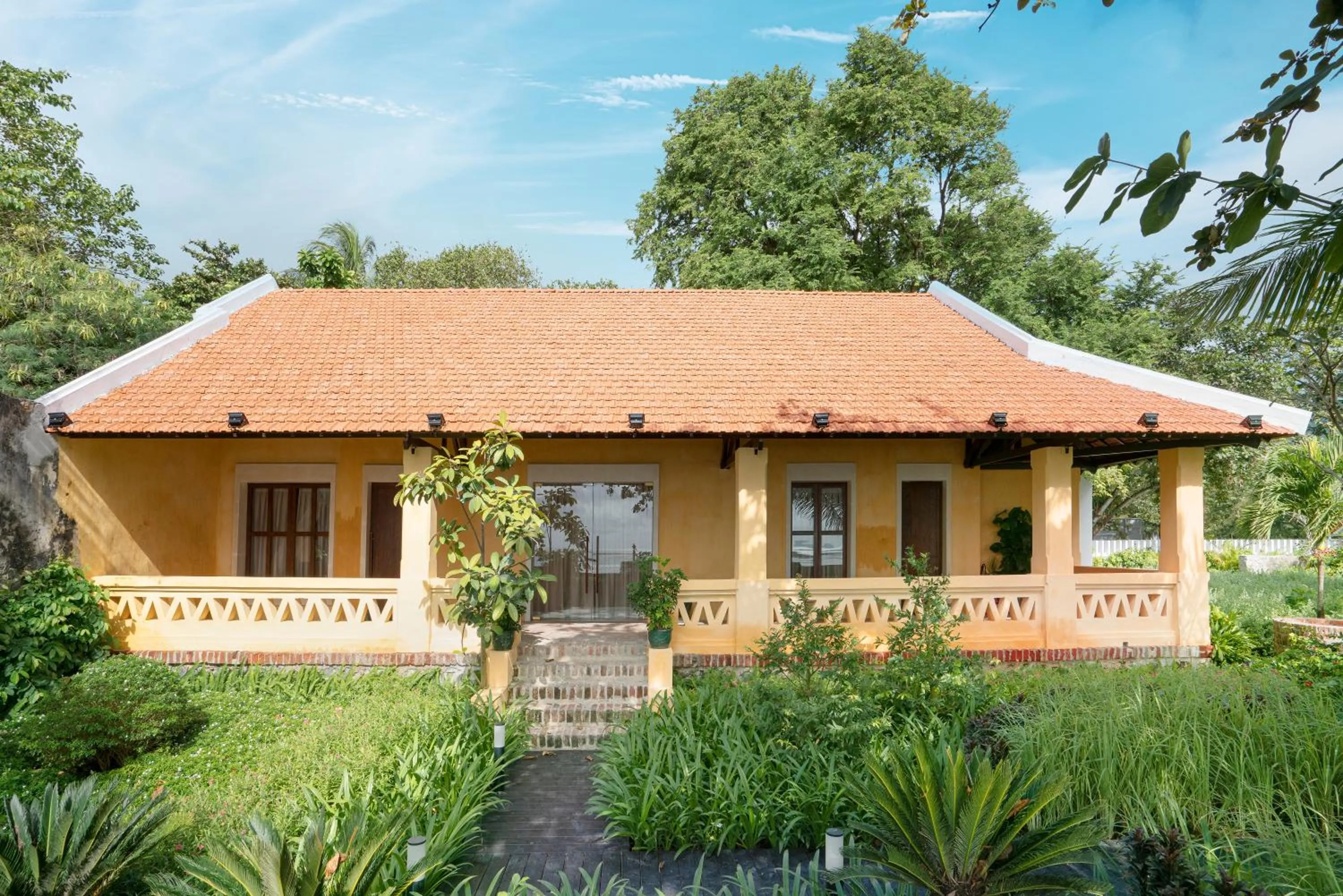 Two-Bedroom Villa (Include Welcome drink & Airport shuttle bus) in The Secret Con Dao