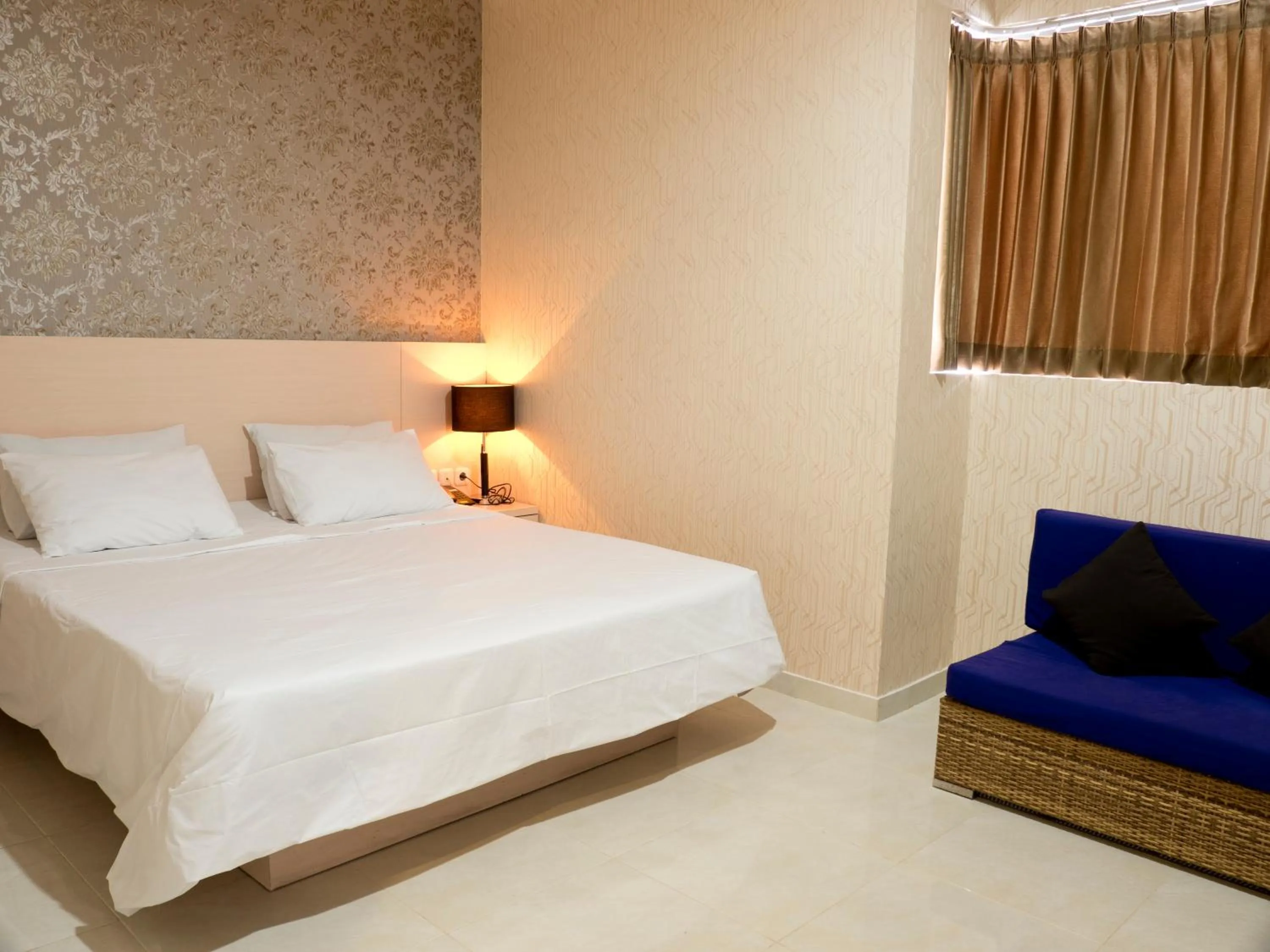 Deluxe Double Room in SWK 95 Hotel