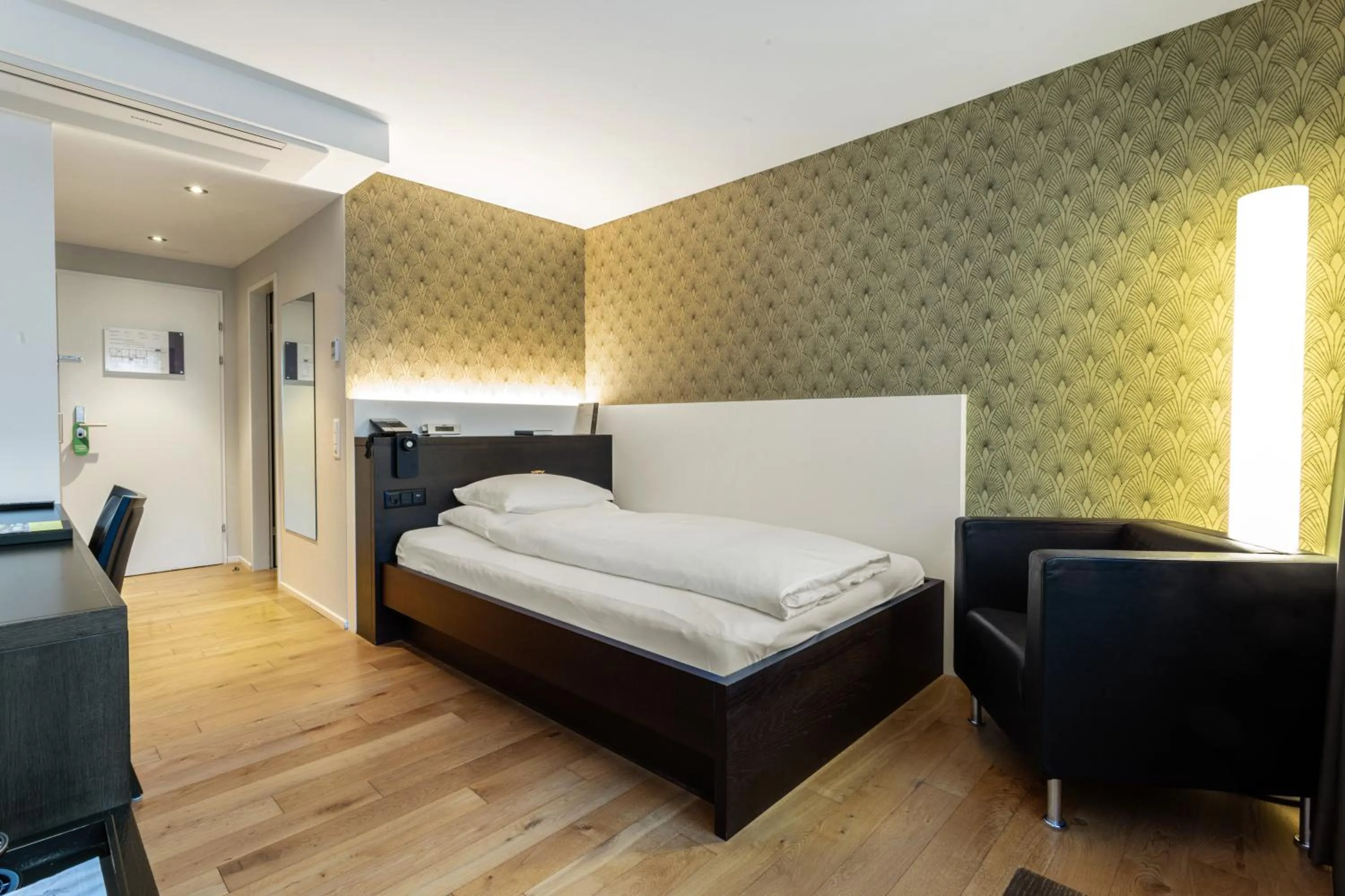 Superior Single Room with Air Conditioning - single occupancy in ABC Swiss Quality Hotel