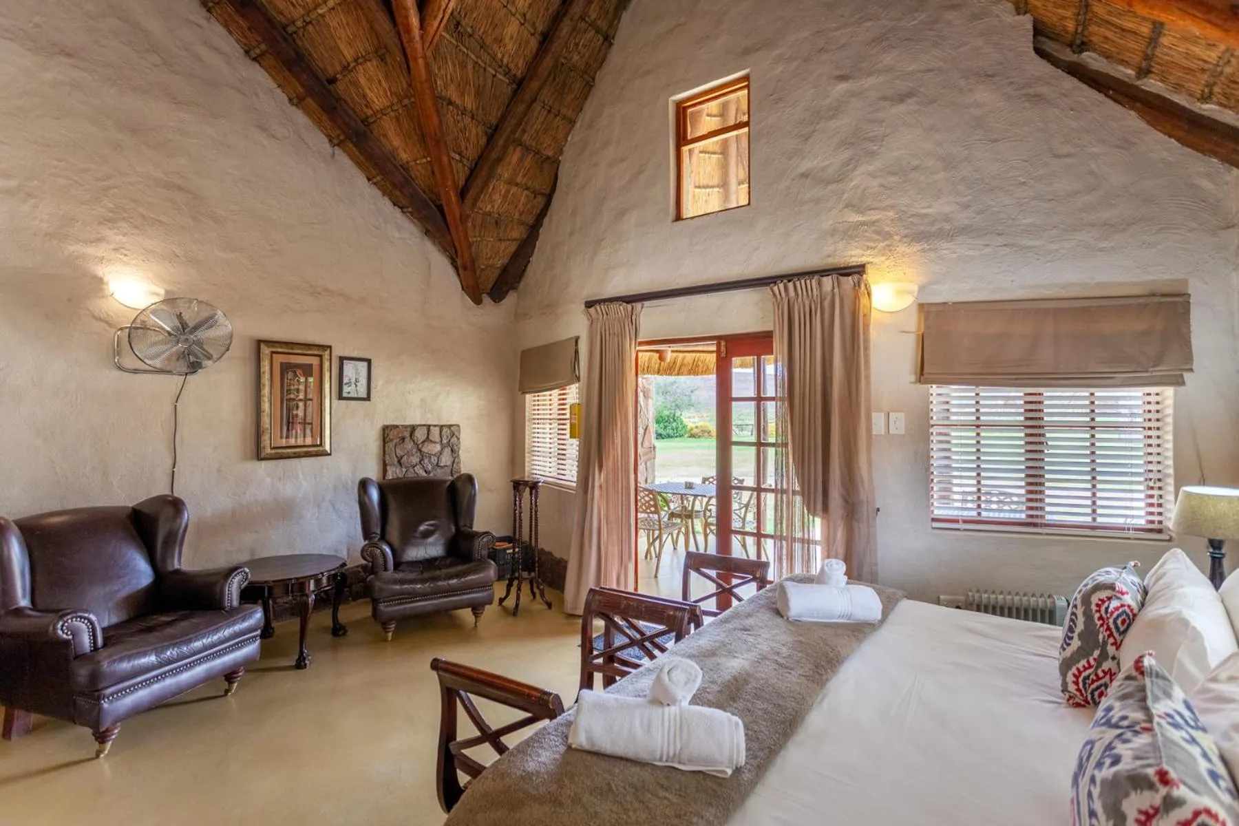 Family Luxury Cottage 4 Sleeper with 2 Game Drives in Aquila Private Game Reserve & Spa