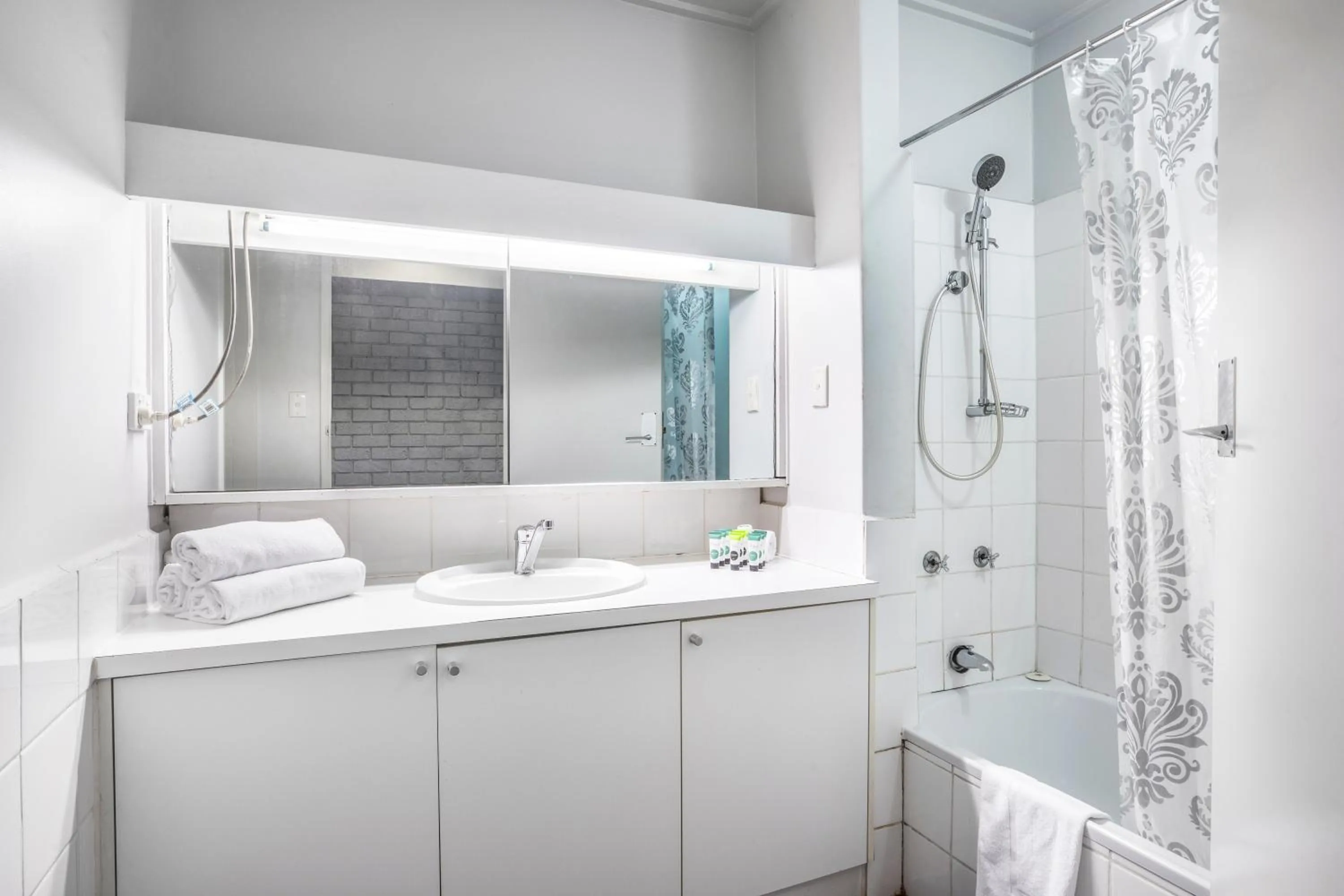 Two-Bedroom Apartment in Burvale Hotel