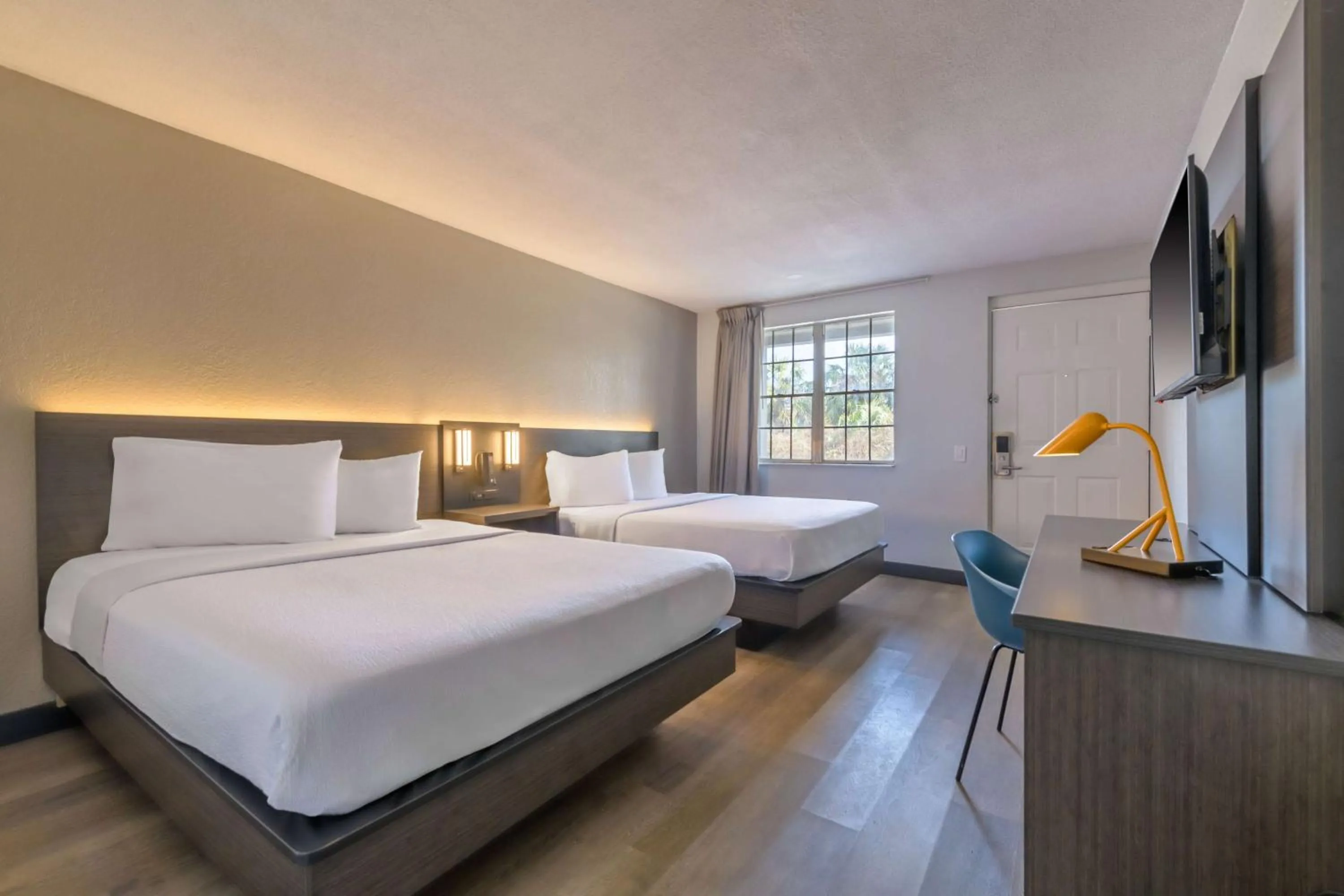 Queen Room with Two Queen Beds - Disability Access - Roll In Shower in Motel 6-Ocala, FL - Conference Center