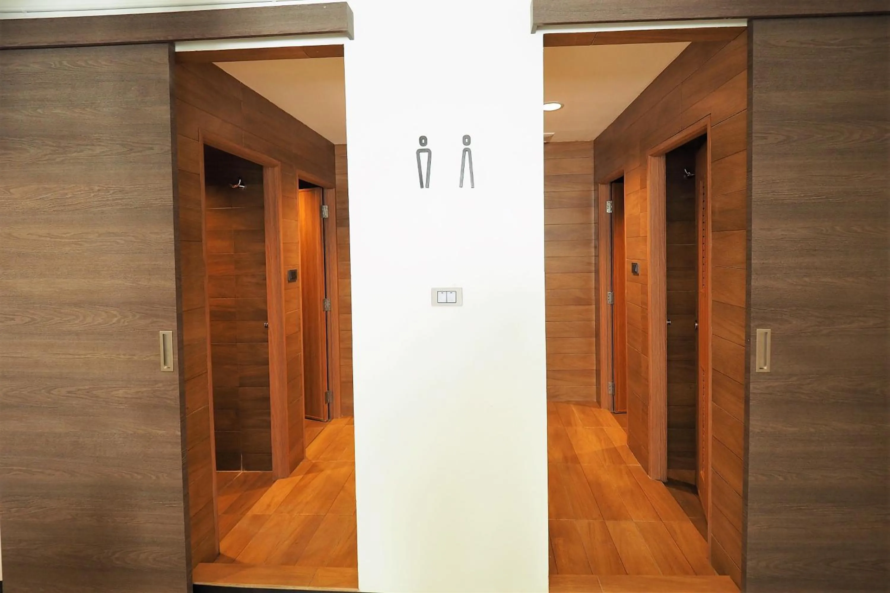 Bed in 4-Bed Mixed Dormitory Room in T Hostel @ Victory Monument