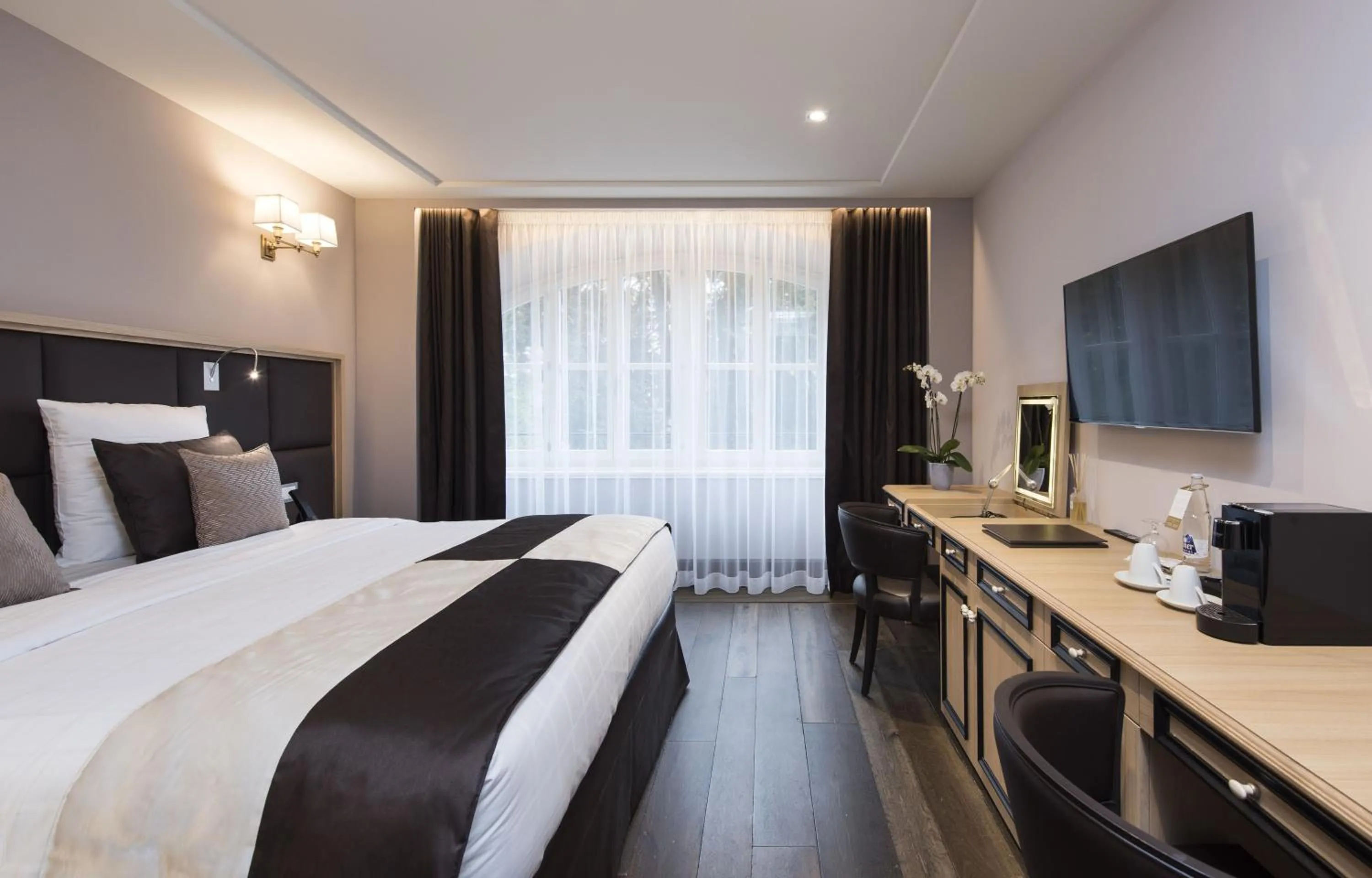 Ladies First room in Hotel Bristol