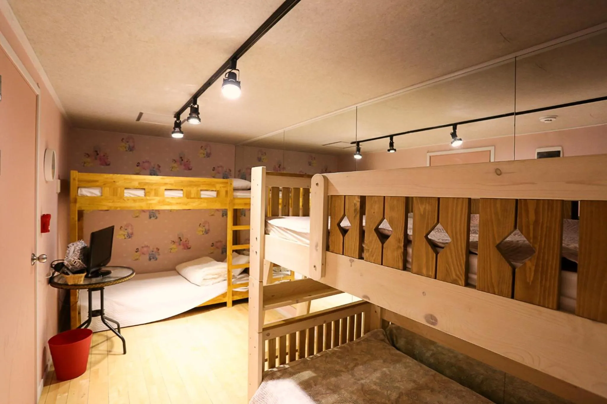 Quadruple Room with Private Bathroom in Mama Guesthouse Myeongdong