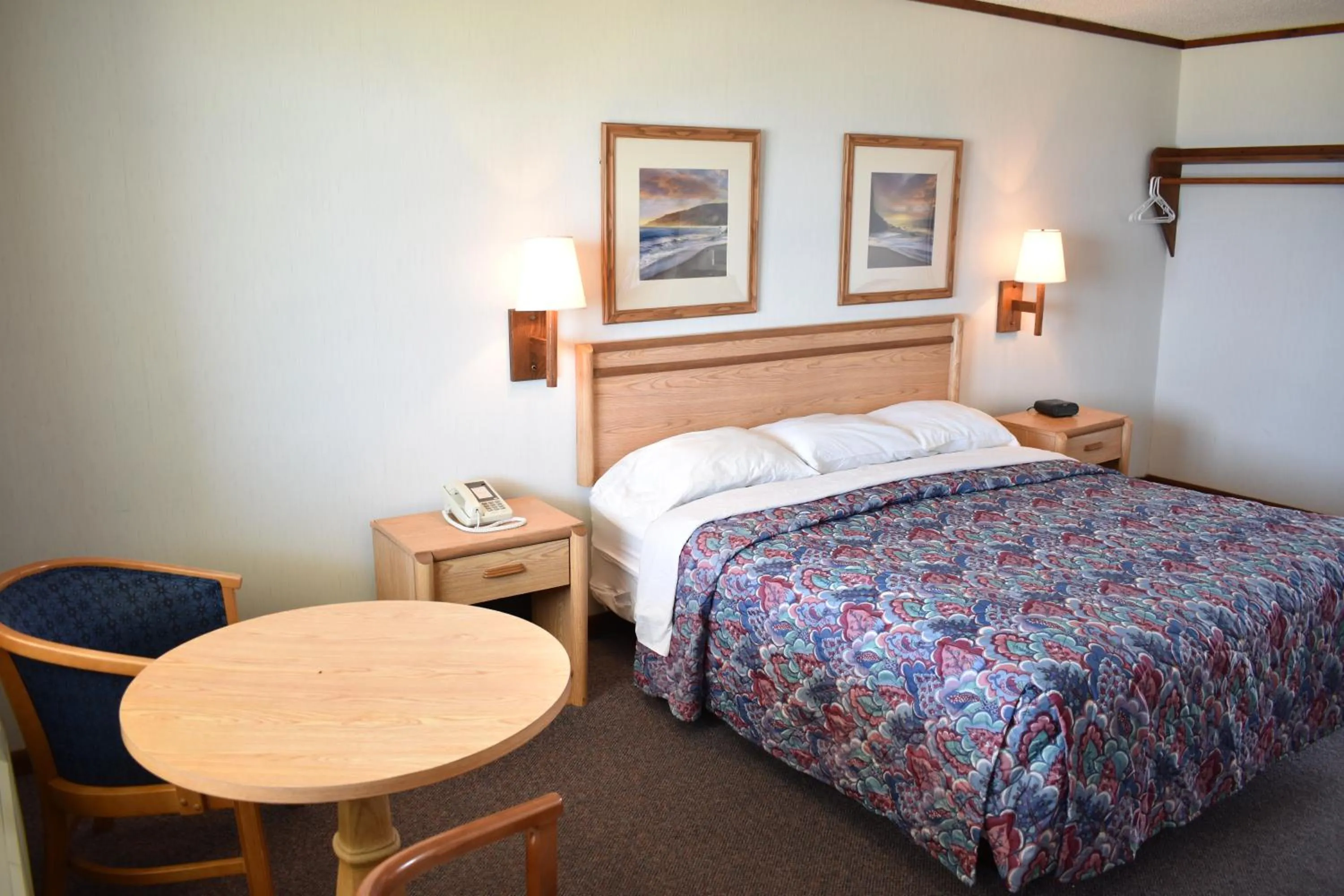 King Room Ocean Front - Third Floor in Blue Heron Motel