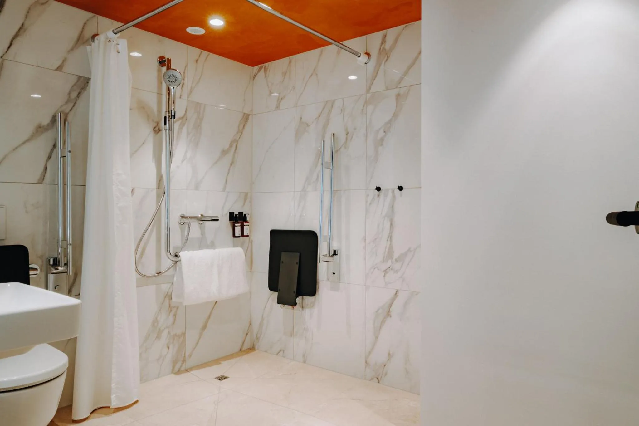 Comfort Double Room in AMERON Luzern Hotel Flora