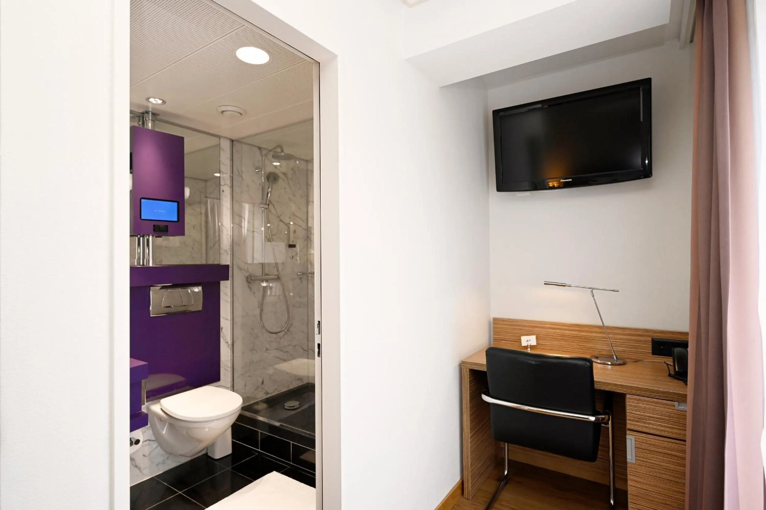 Single Room in Hotel Stoller