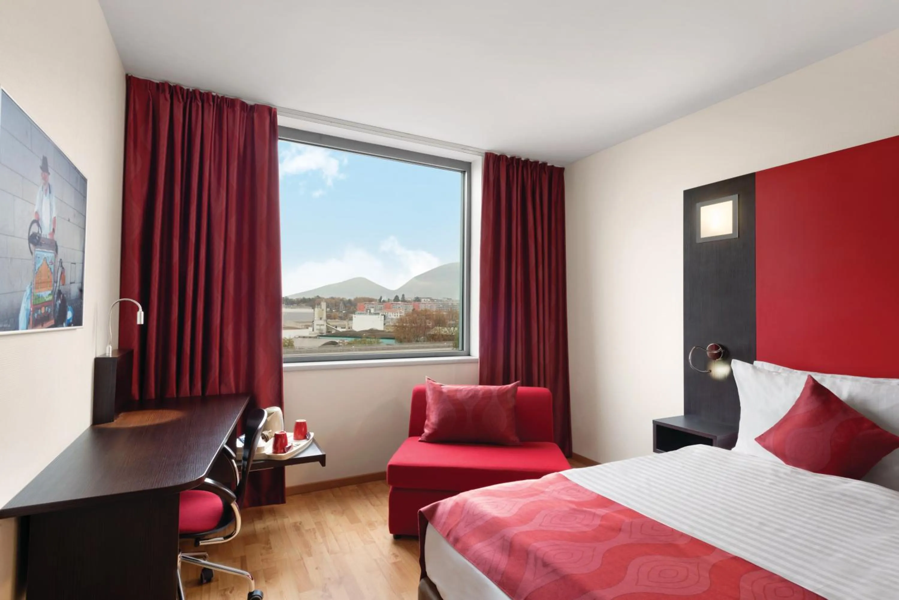 Standard Twin Room with Sofa Bed - Non Smoking in Ramada Encore by Wyndham Geneva